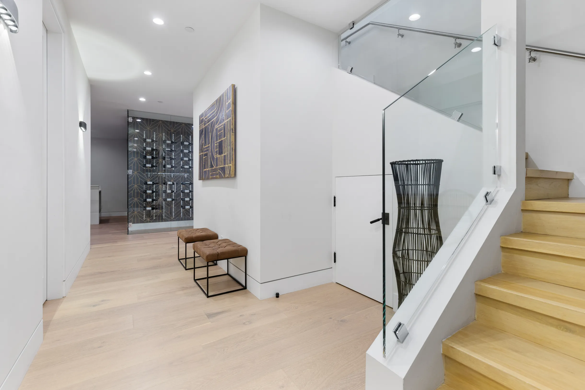 Wander Hollywood Halo #33