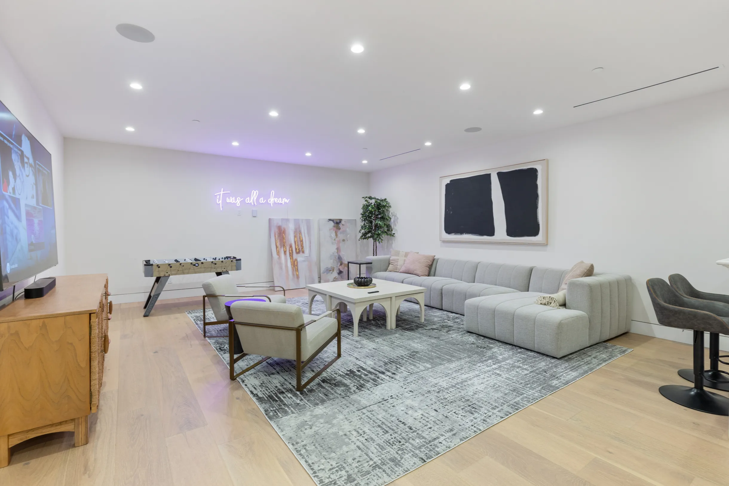 Wander Hollywood Halo #45