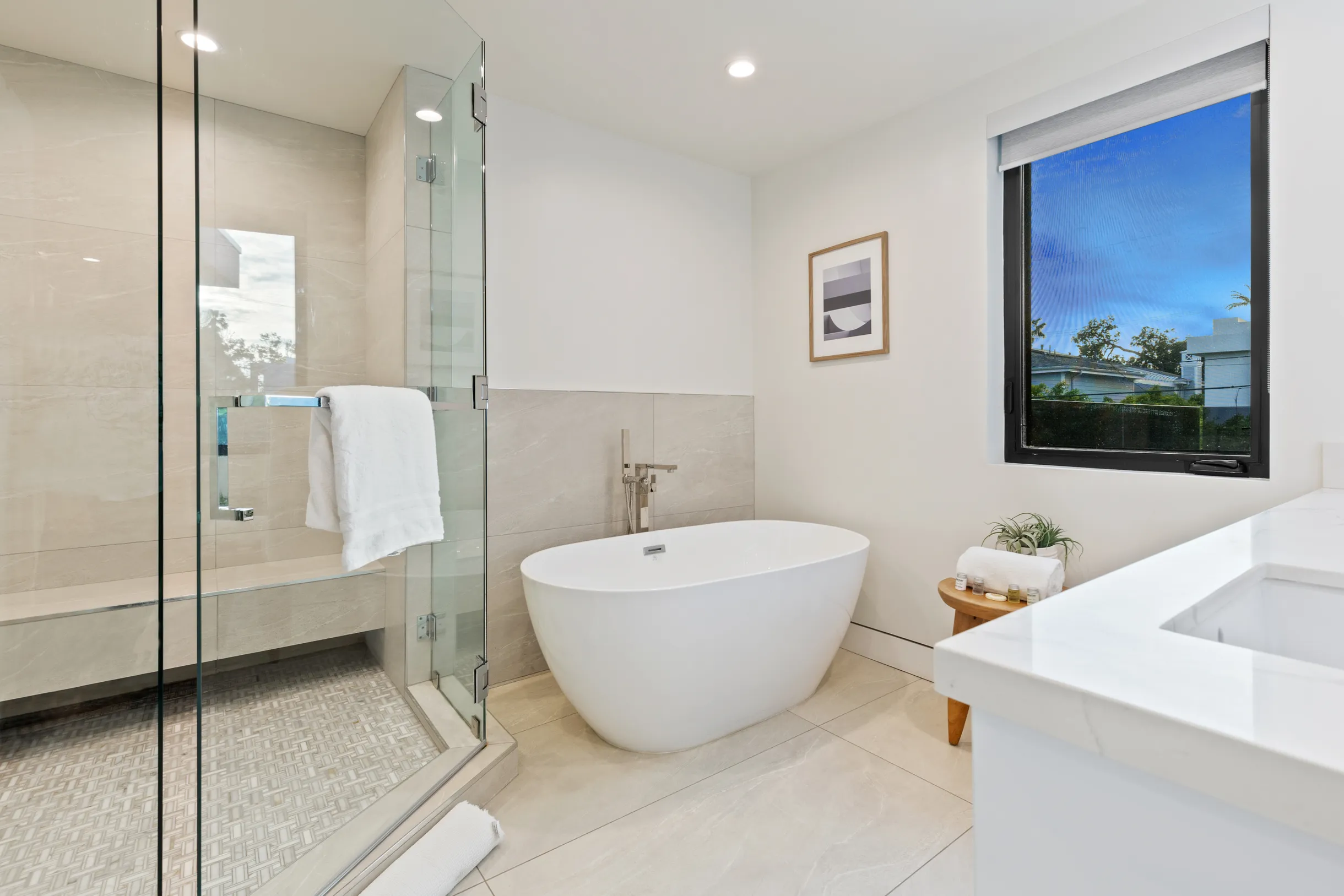 Wander Hollywood Halo #25