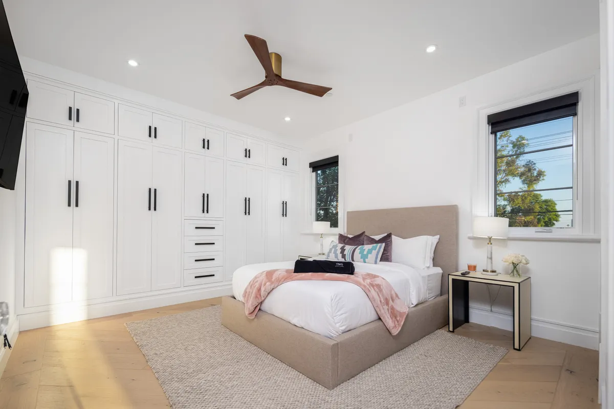 Bedroom 5 image