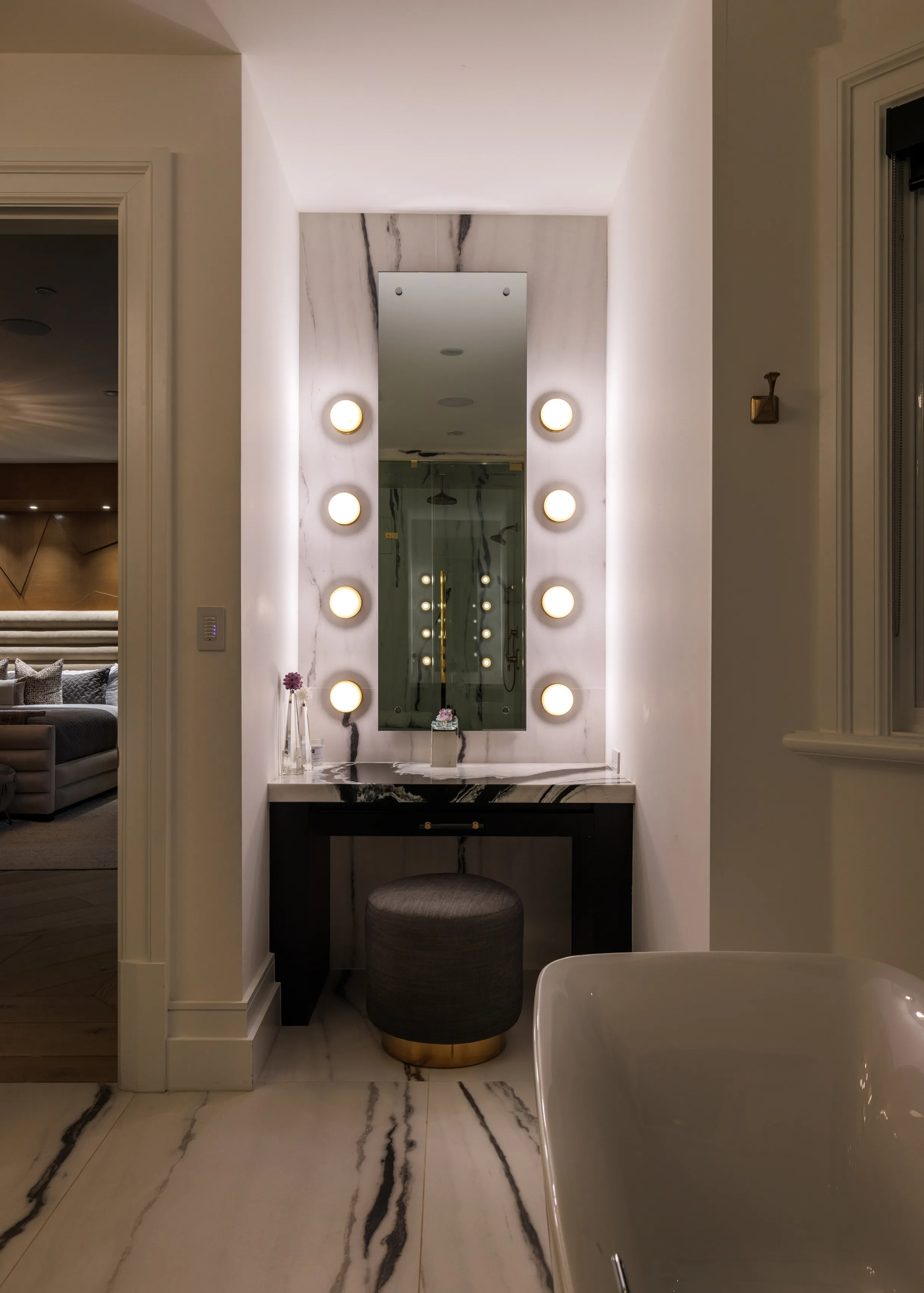 Wander Los Angeles Rise #44