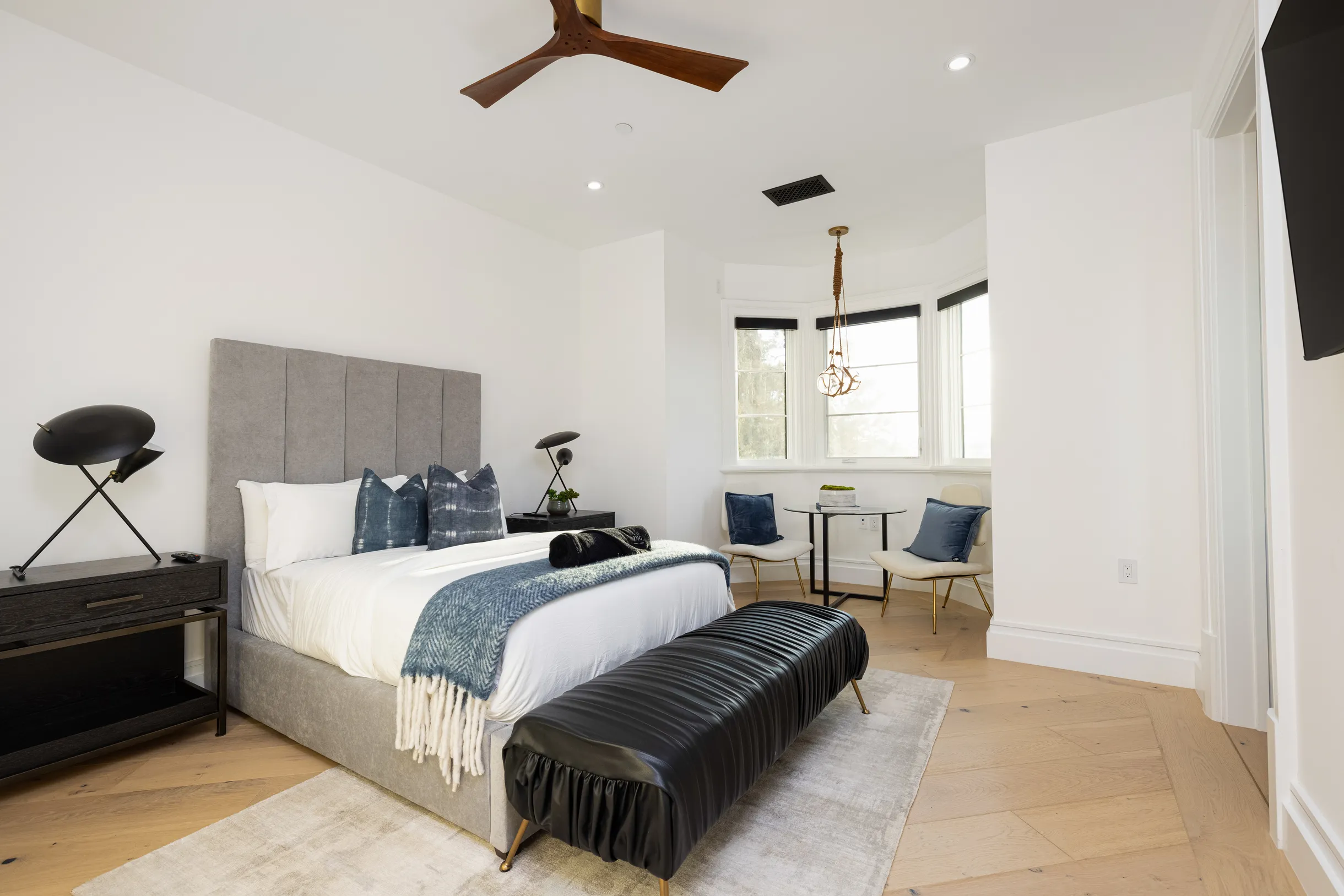 Wander Los Angeles Rise #8