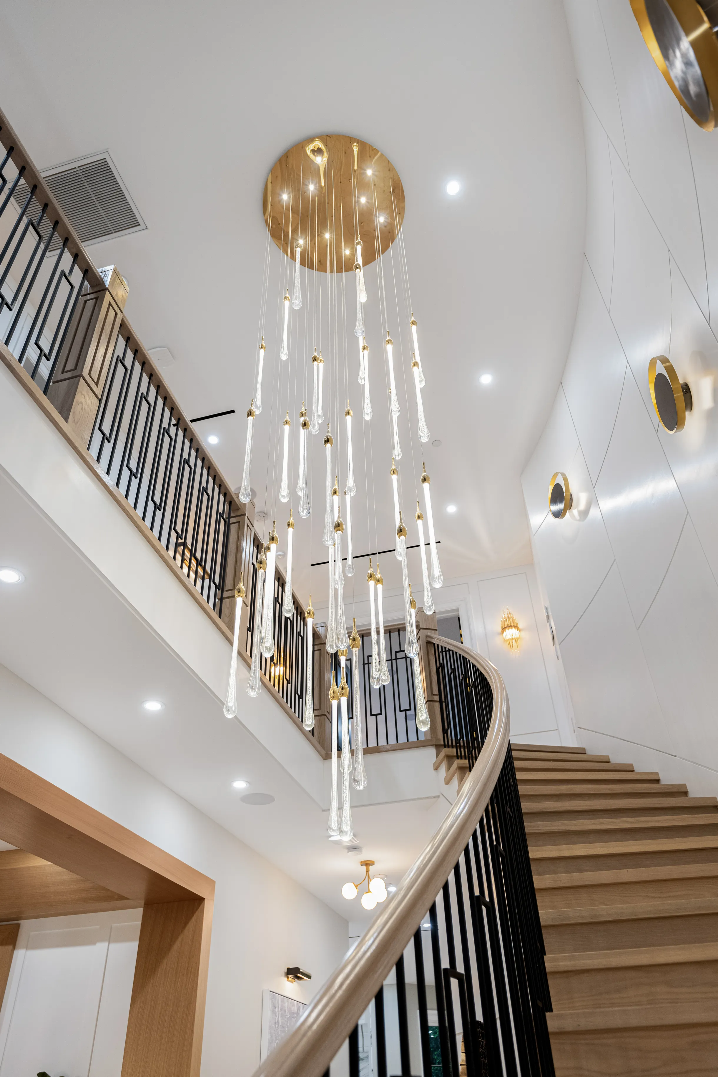 Wander Los Angeles Rise #28