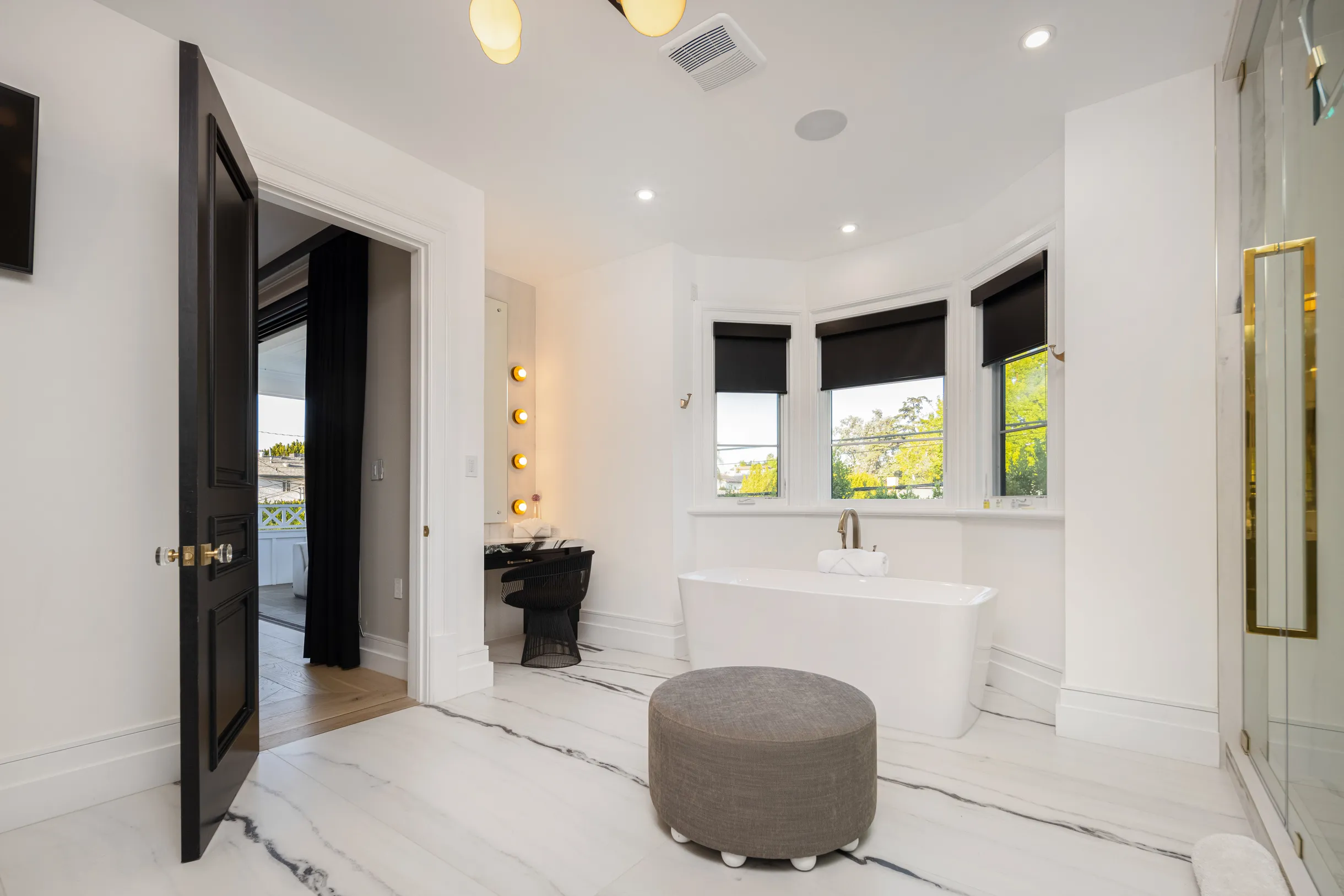 Wander Los Angeles Rise #30