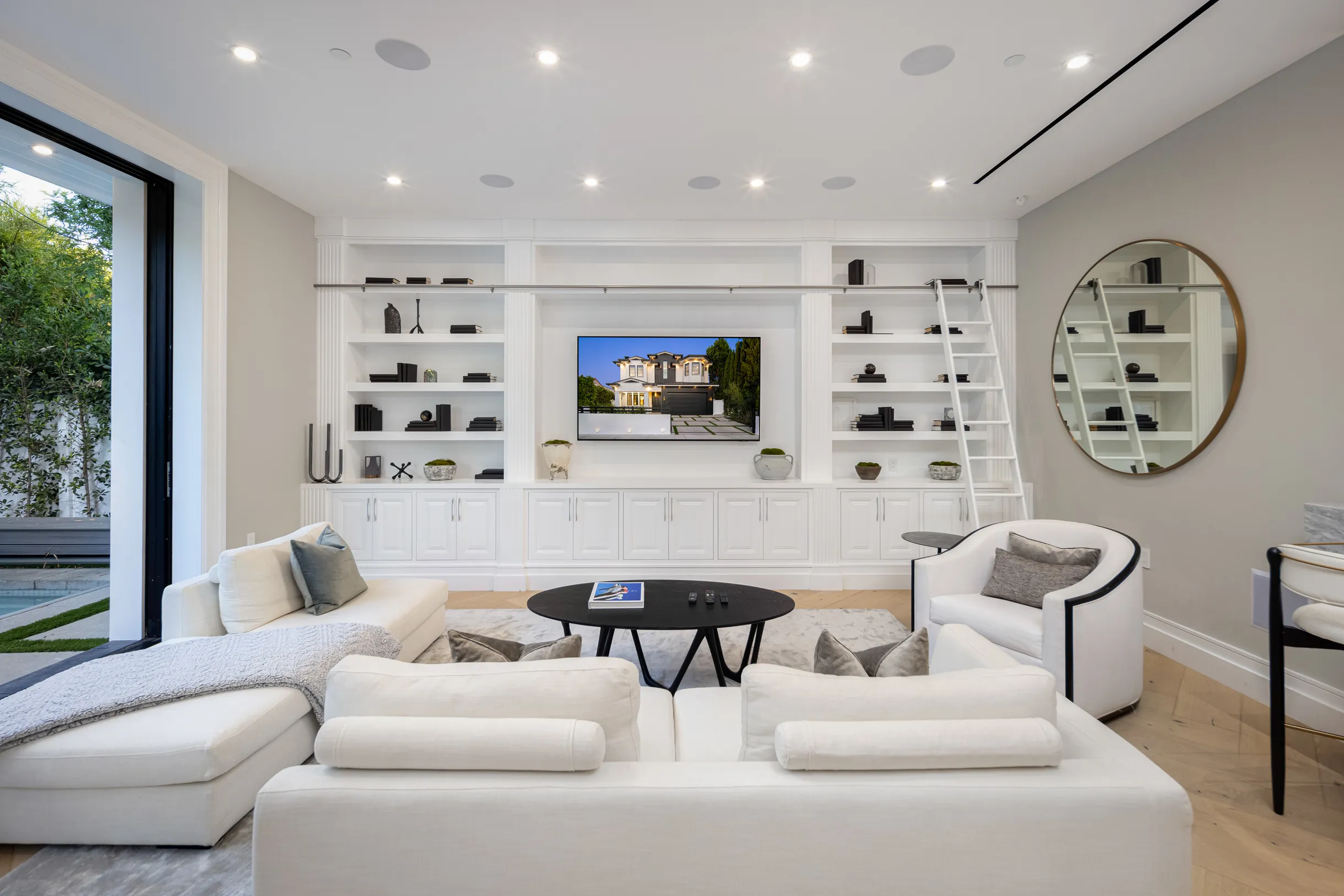 Wander Los Angeles Rise #32