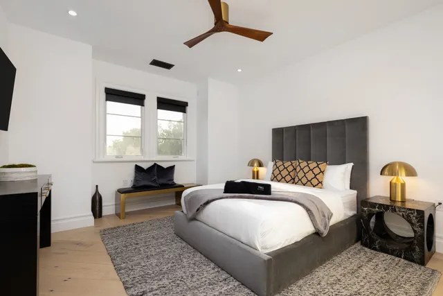 Bedroom 3 image 1
