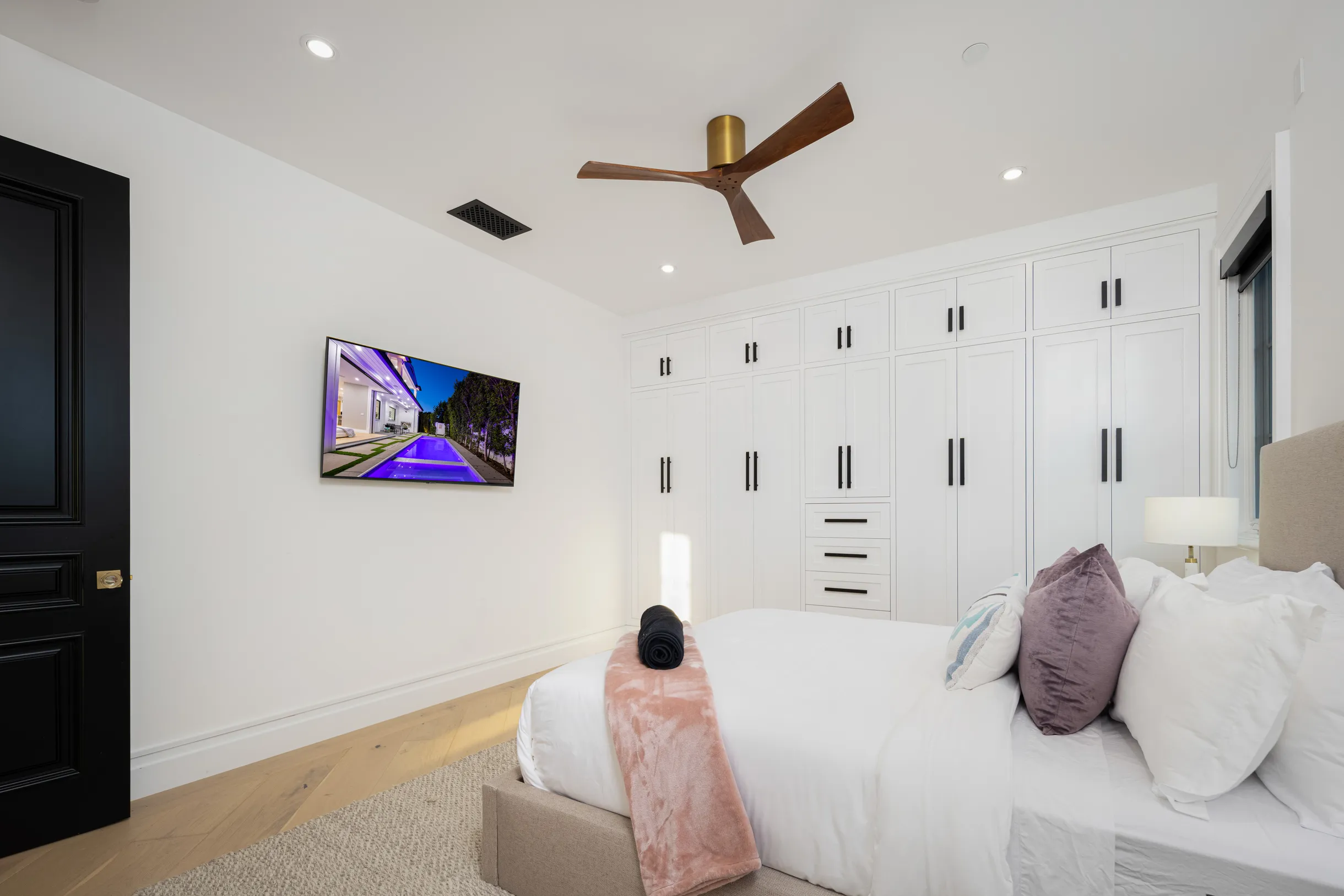 Wander Los Angeles Rise #34