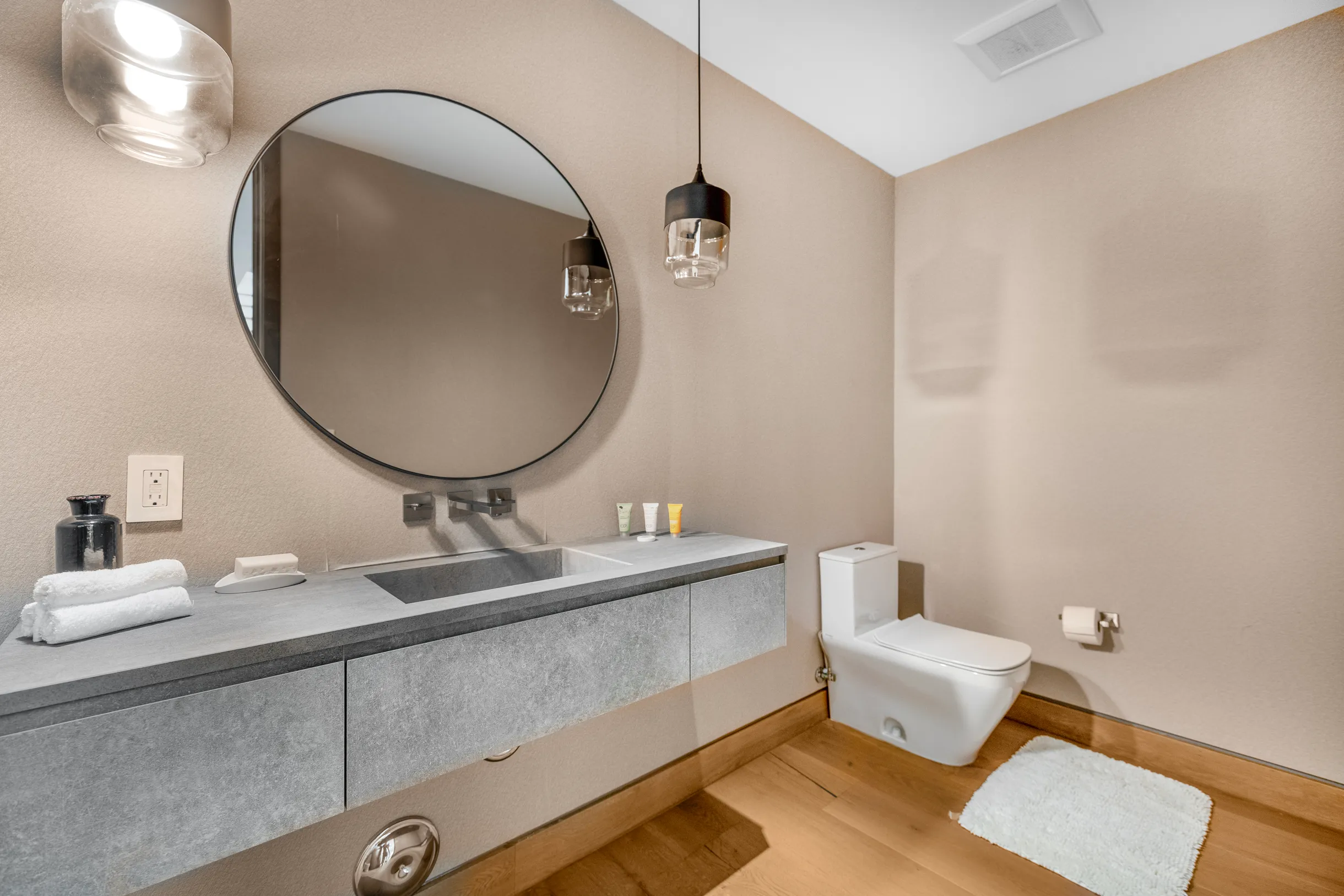 Wander Los Angeles Flora #7