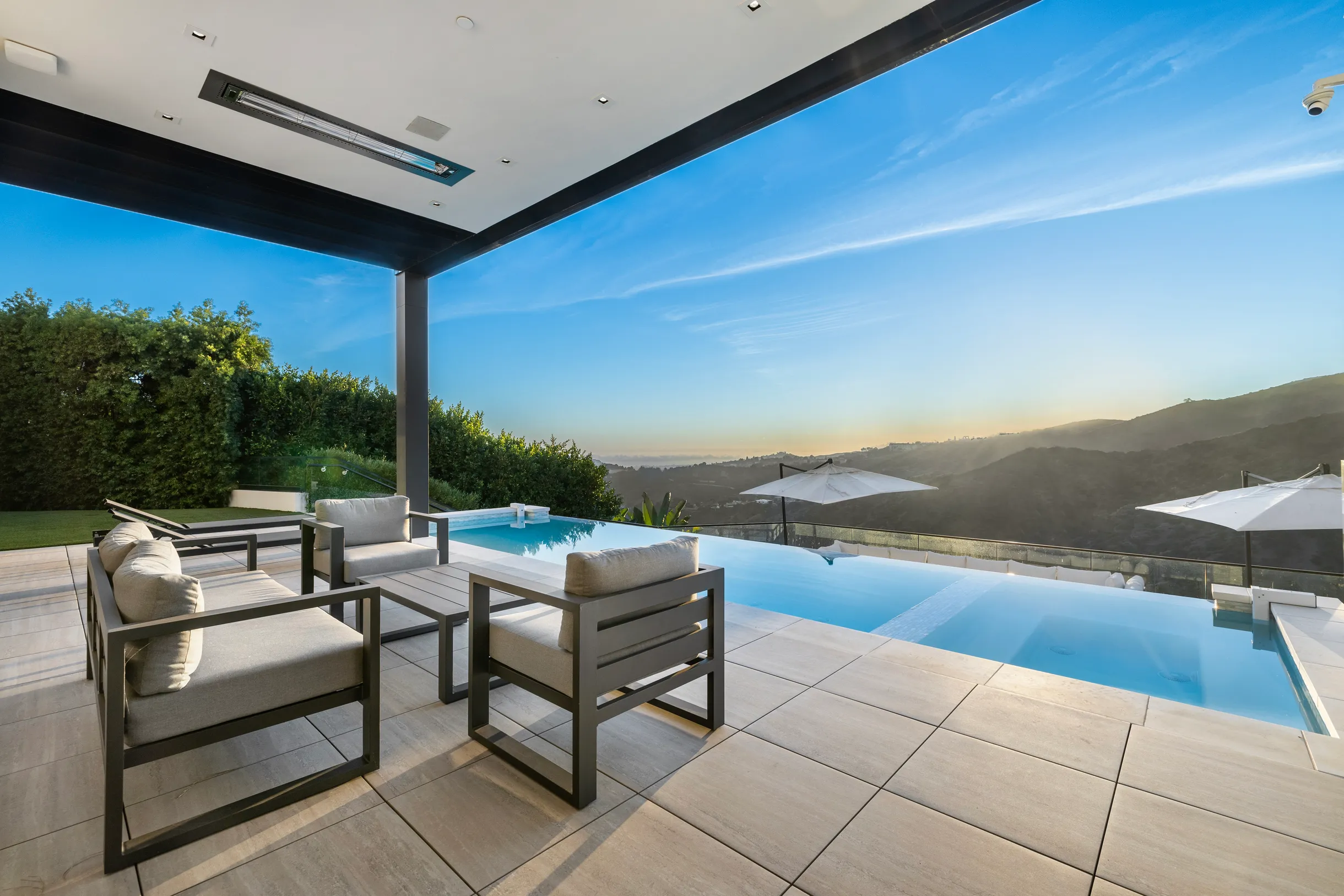 Wander Los Angeles Flora #56