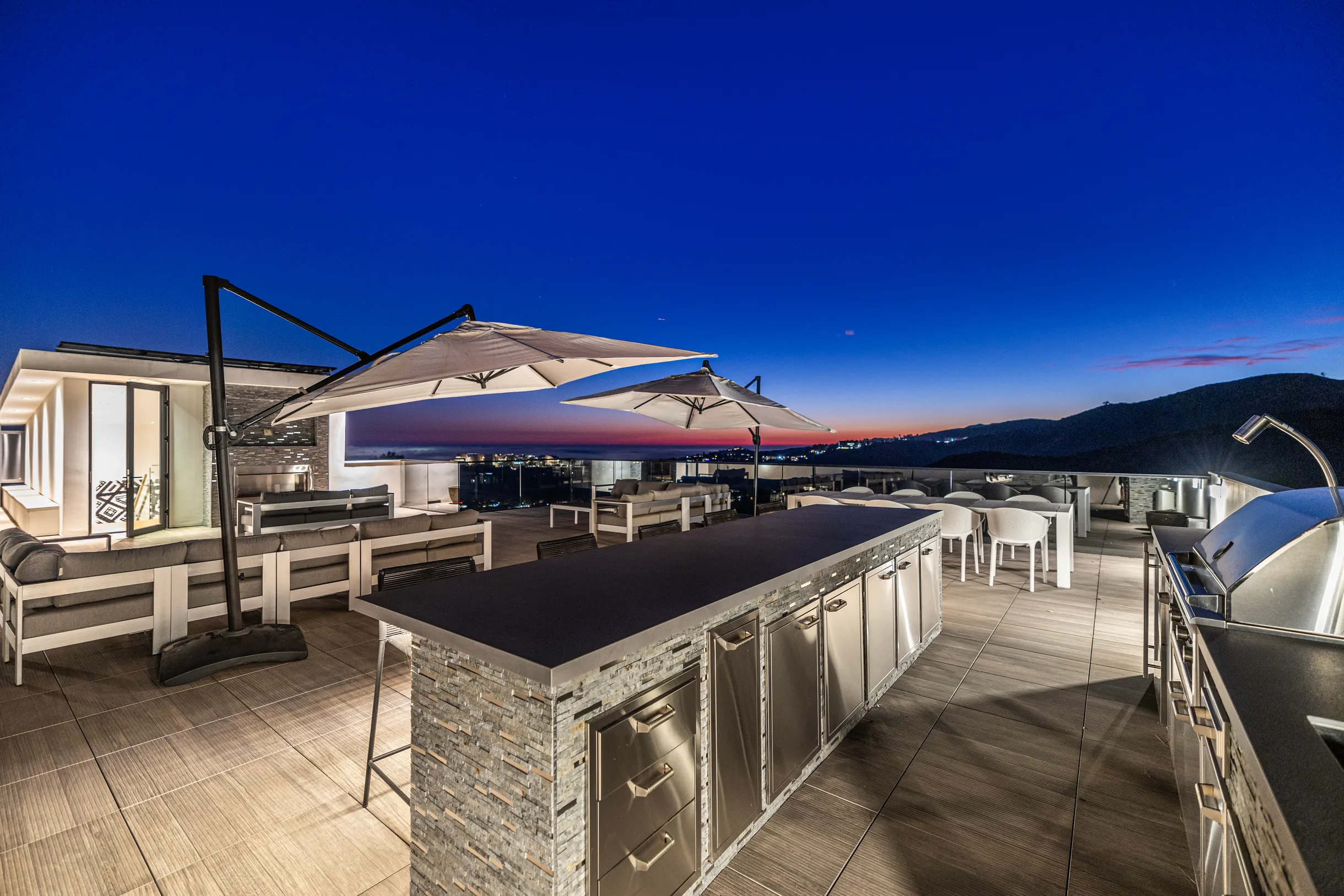 Wander Los Angeles Flora #35