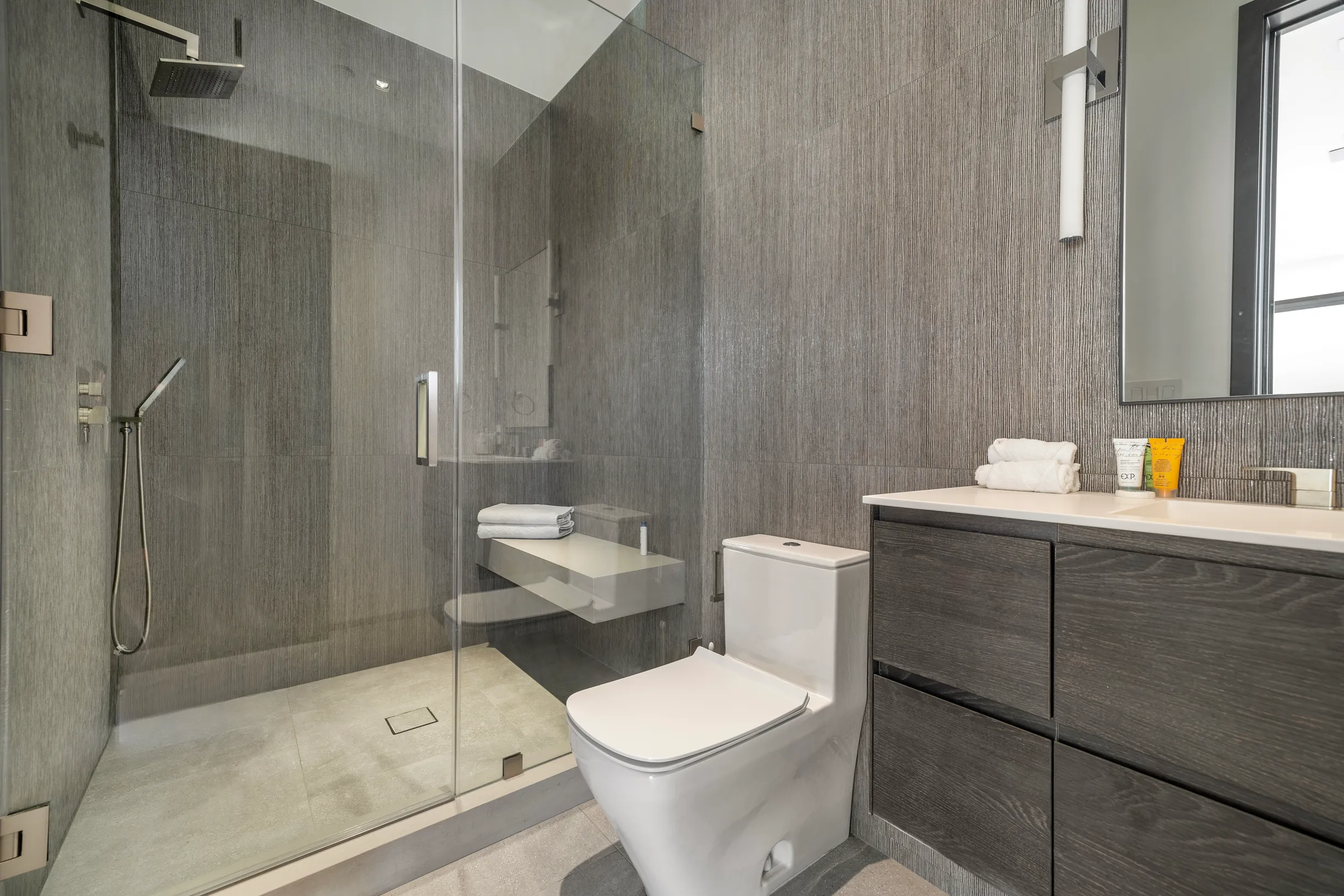 Wander Los Angeles Flora #12