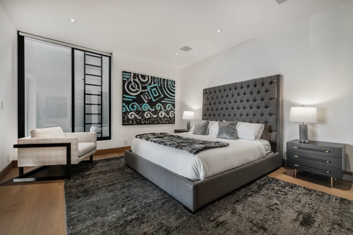 Bedroom 3 image
