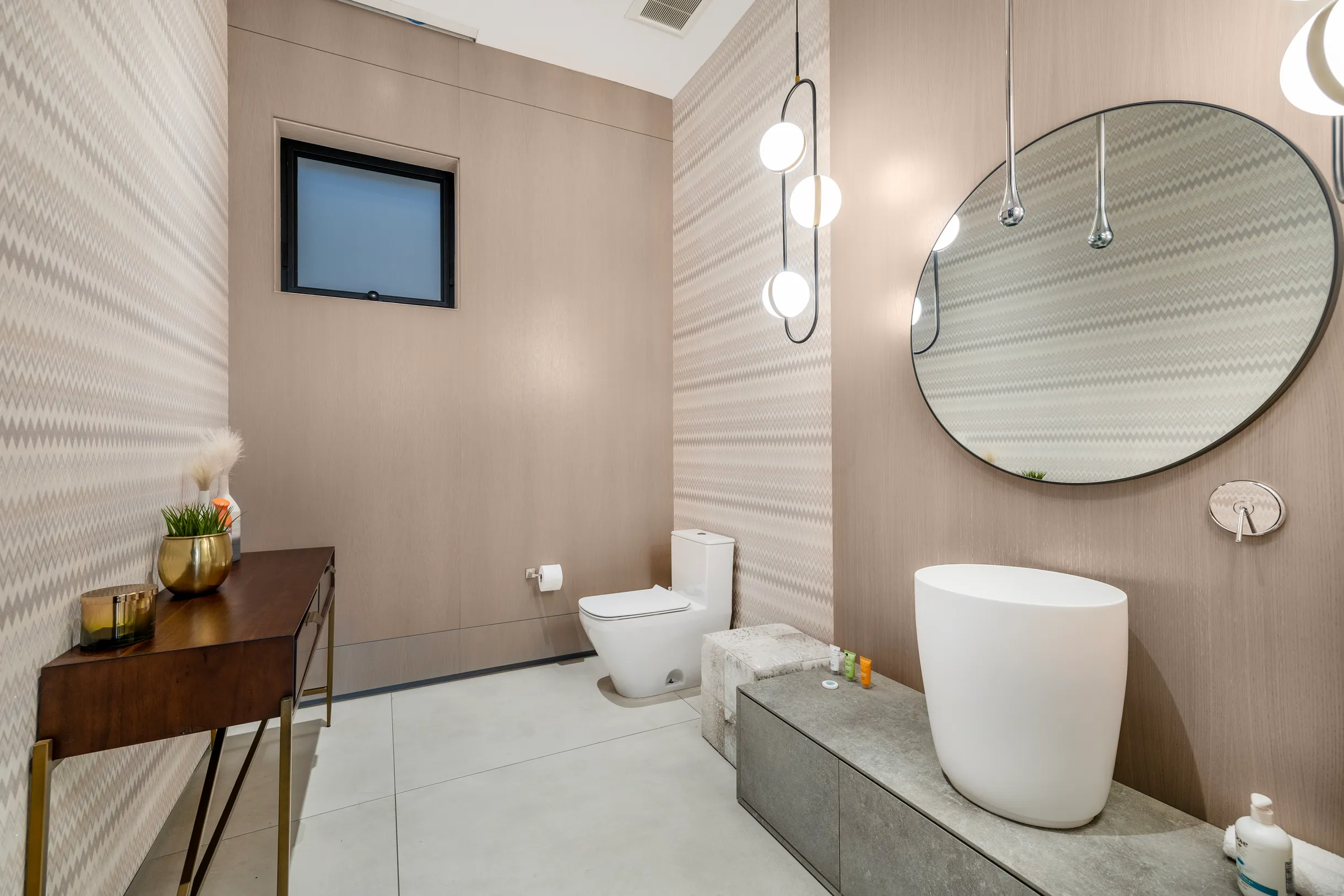 Wander Los Angeles Flora #28