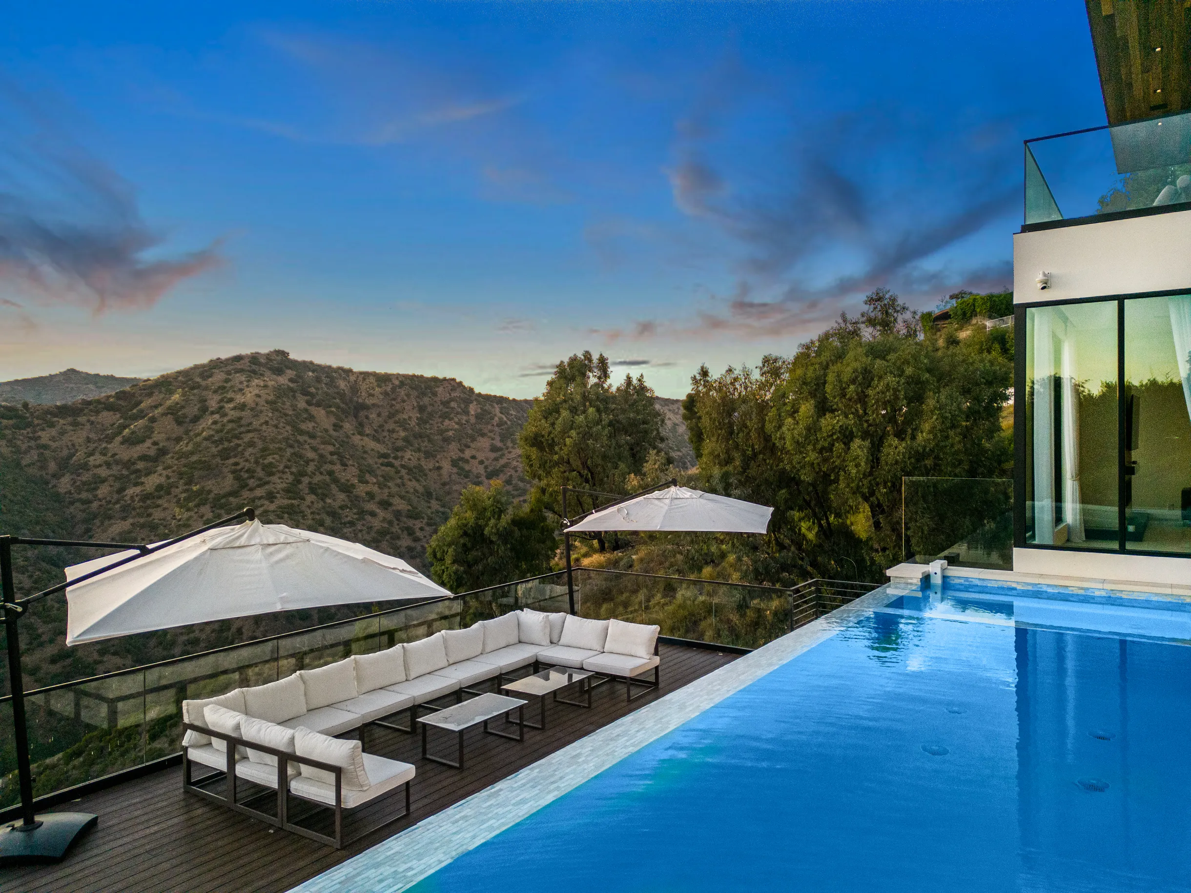 Wander Los Angeles Flora #31