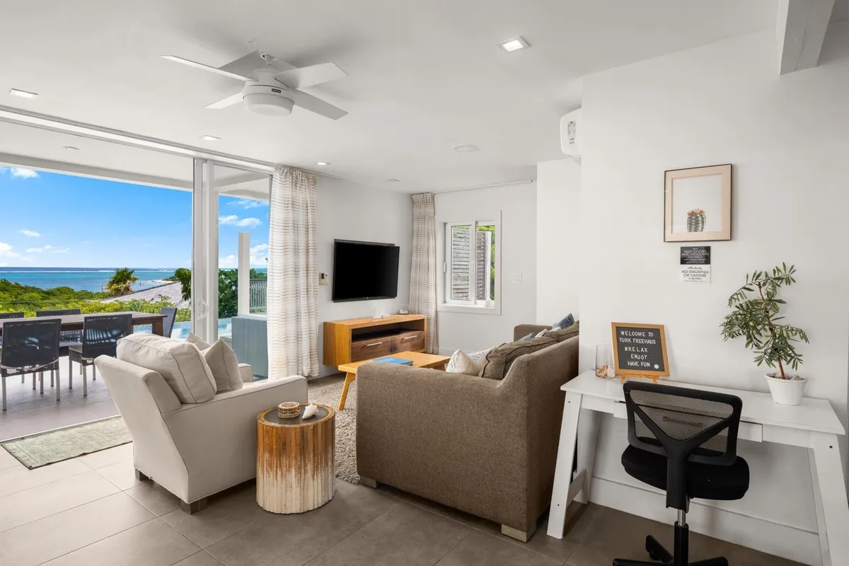 Wander Caicos Islands #9