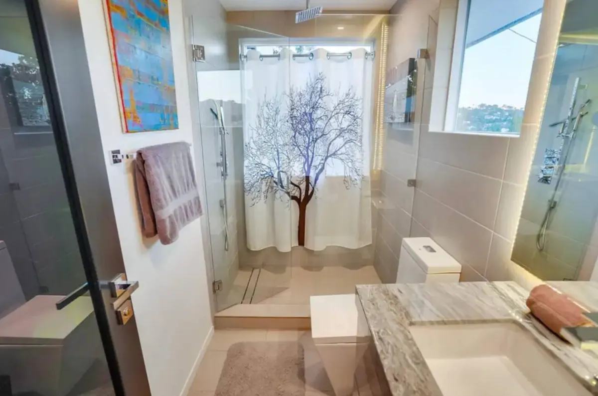 Wander Hollywood Hillside #21