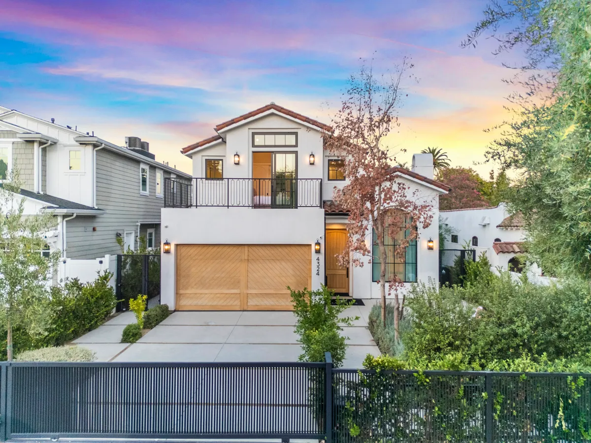 Wander Los Angeles Villa