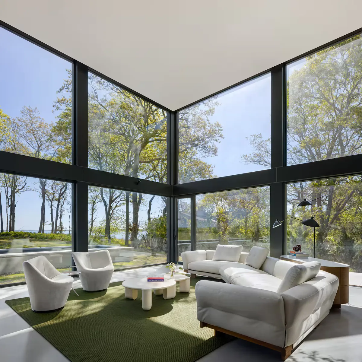 Wander East Hampton Waterfront