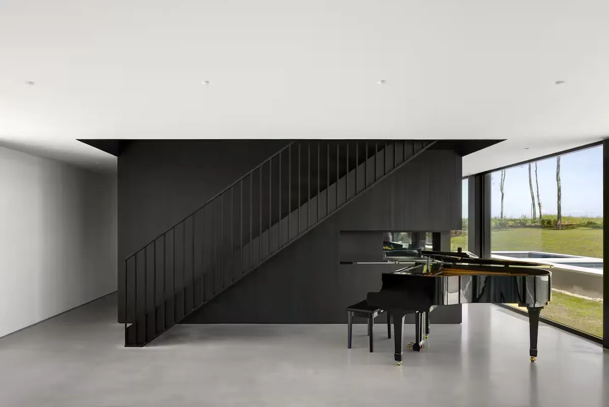 Wander East Hampton Waterfront #25