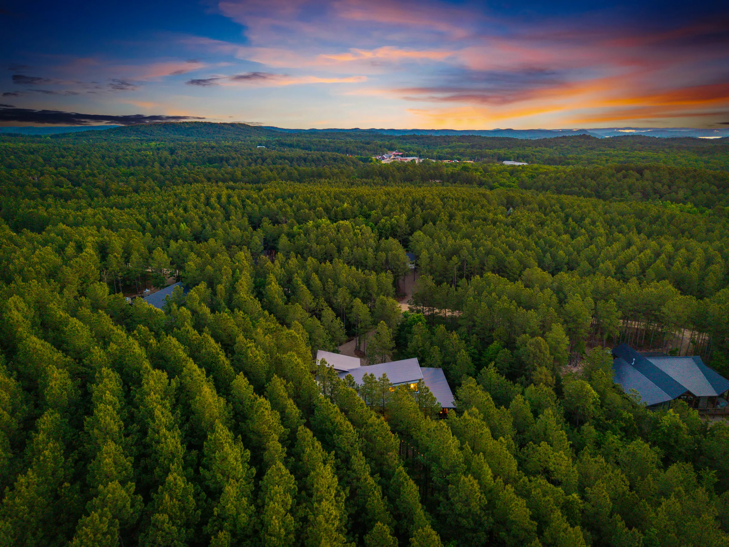 Wander Broken Bow Glow #125