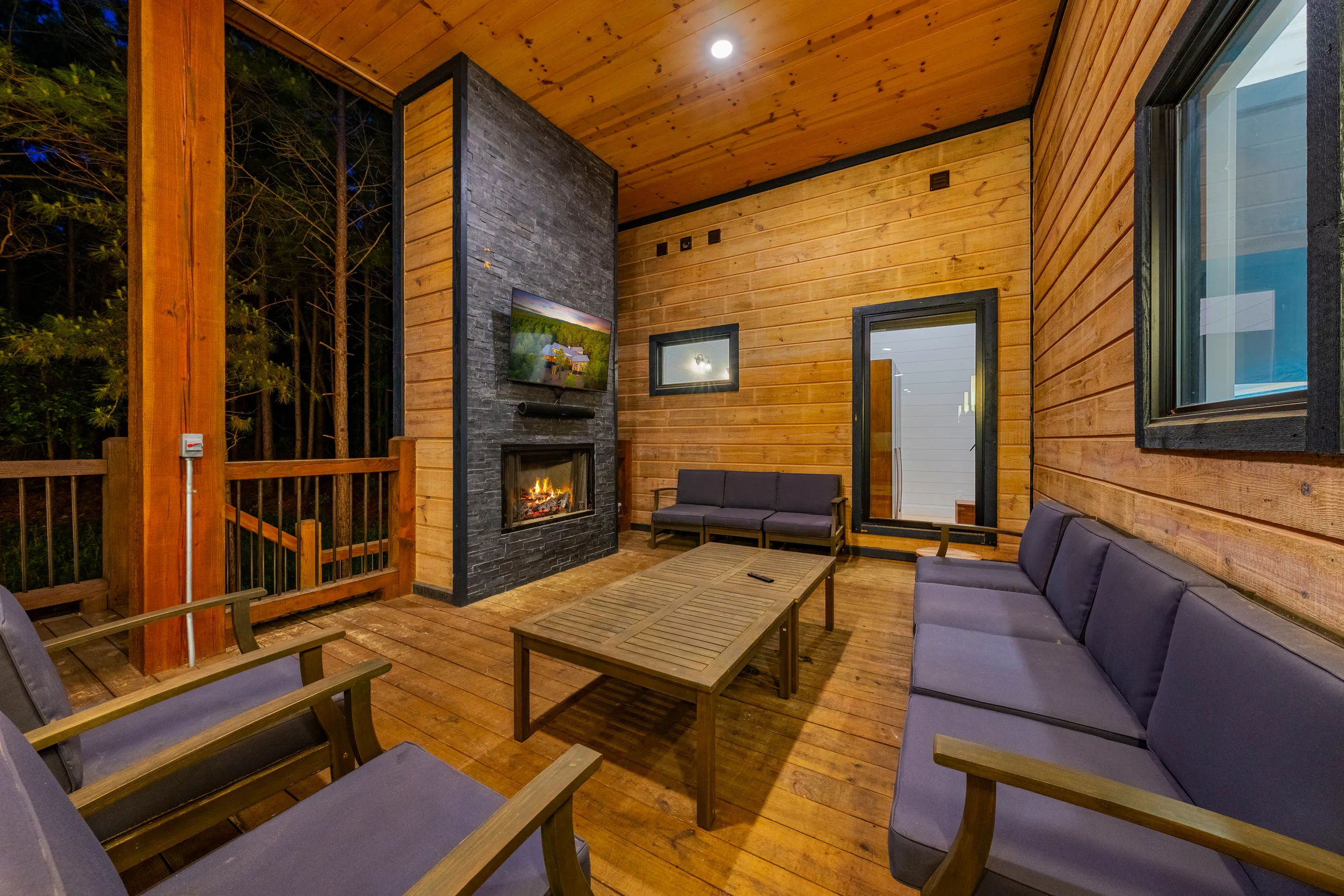 Wander Broken Bow Glow #96