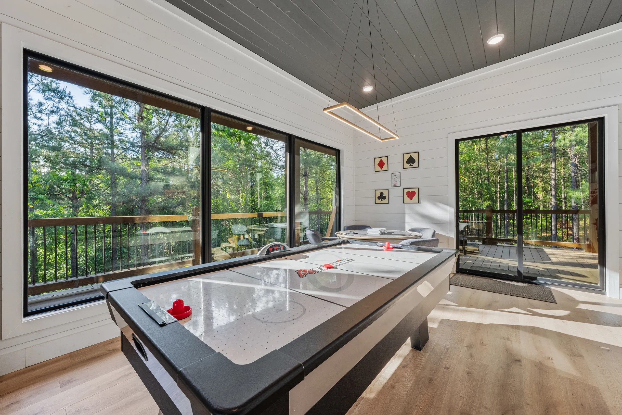 Wander Broken Bow Glow #8