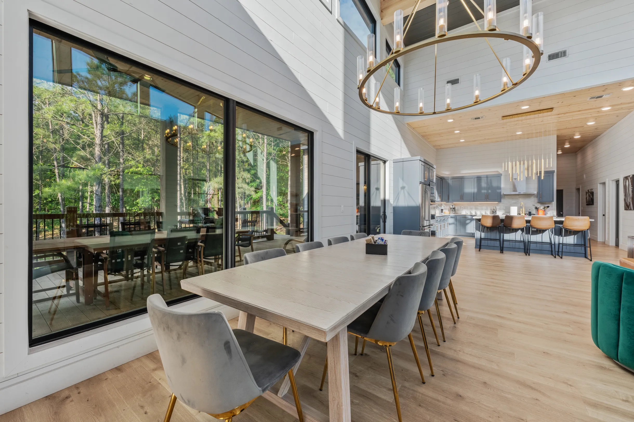 Wander Broken Bow Glow #70