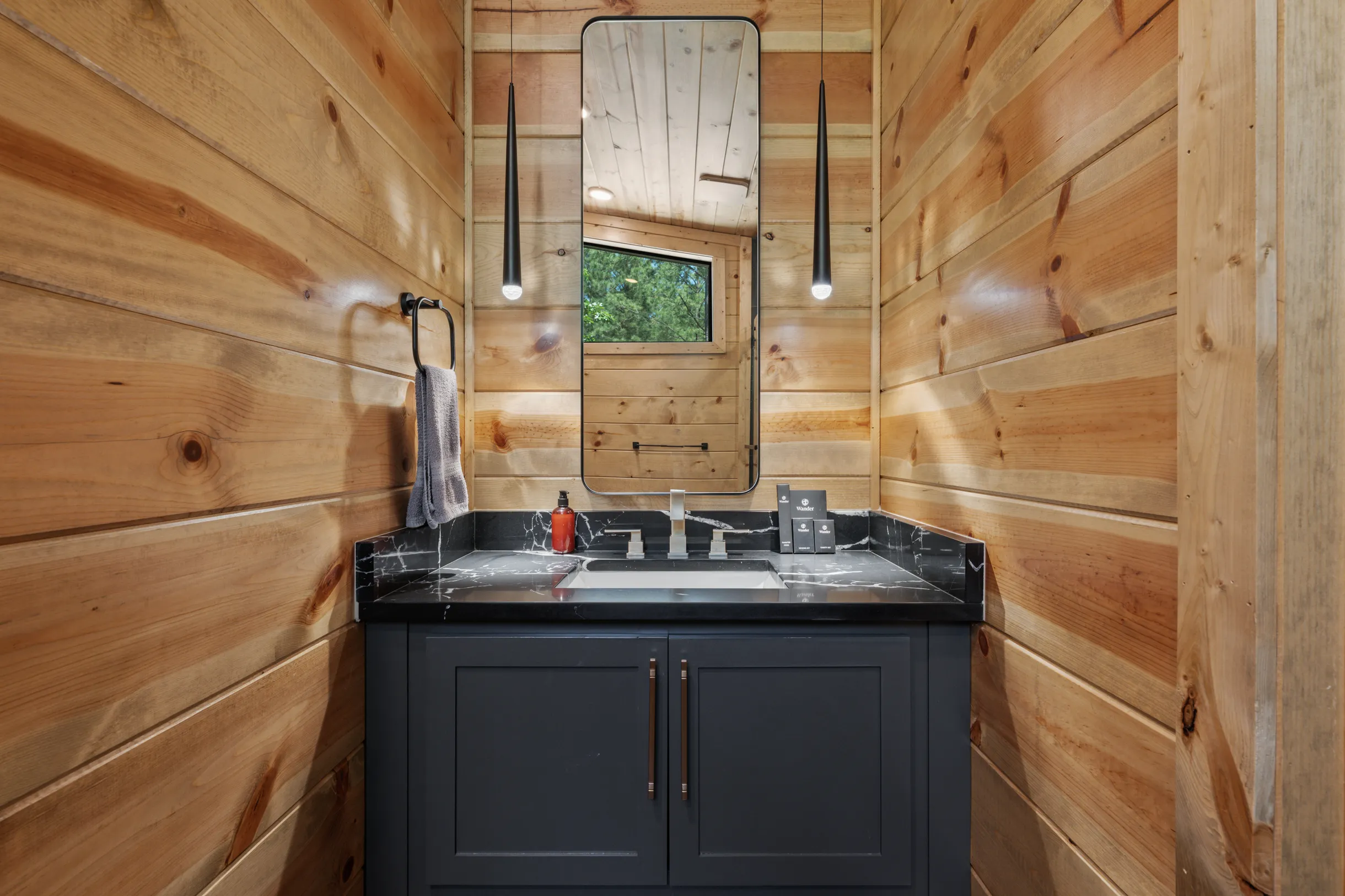 Wander Broken Bow Zephyr #93