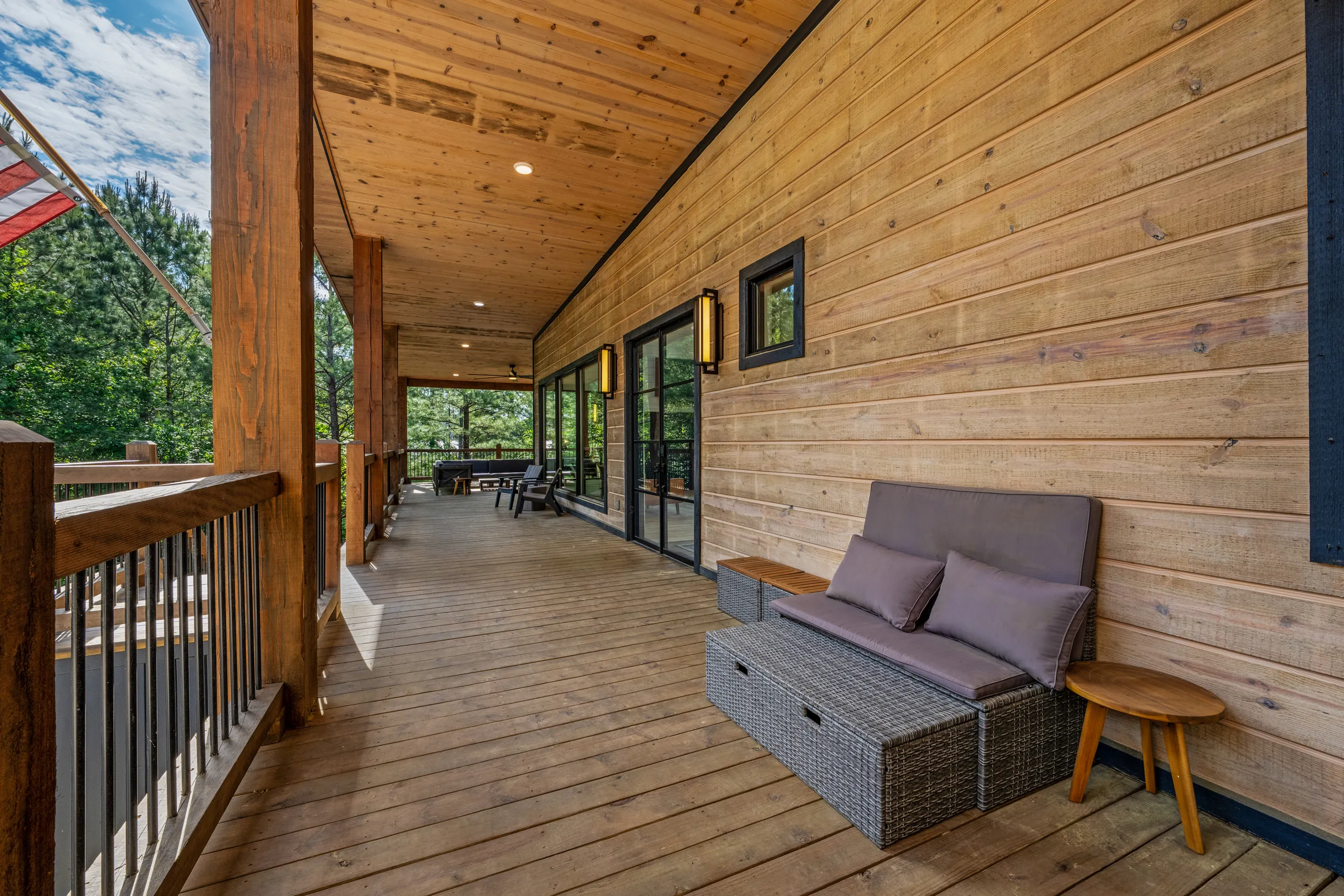 Wander Broken Bow Glow #140