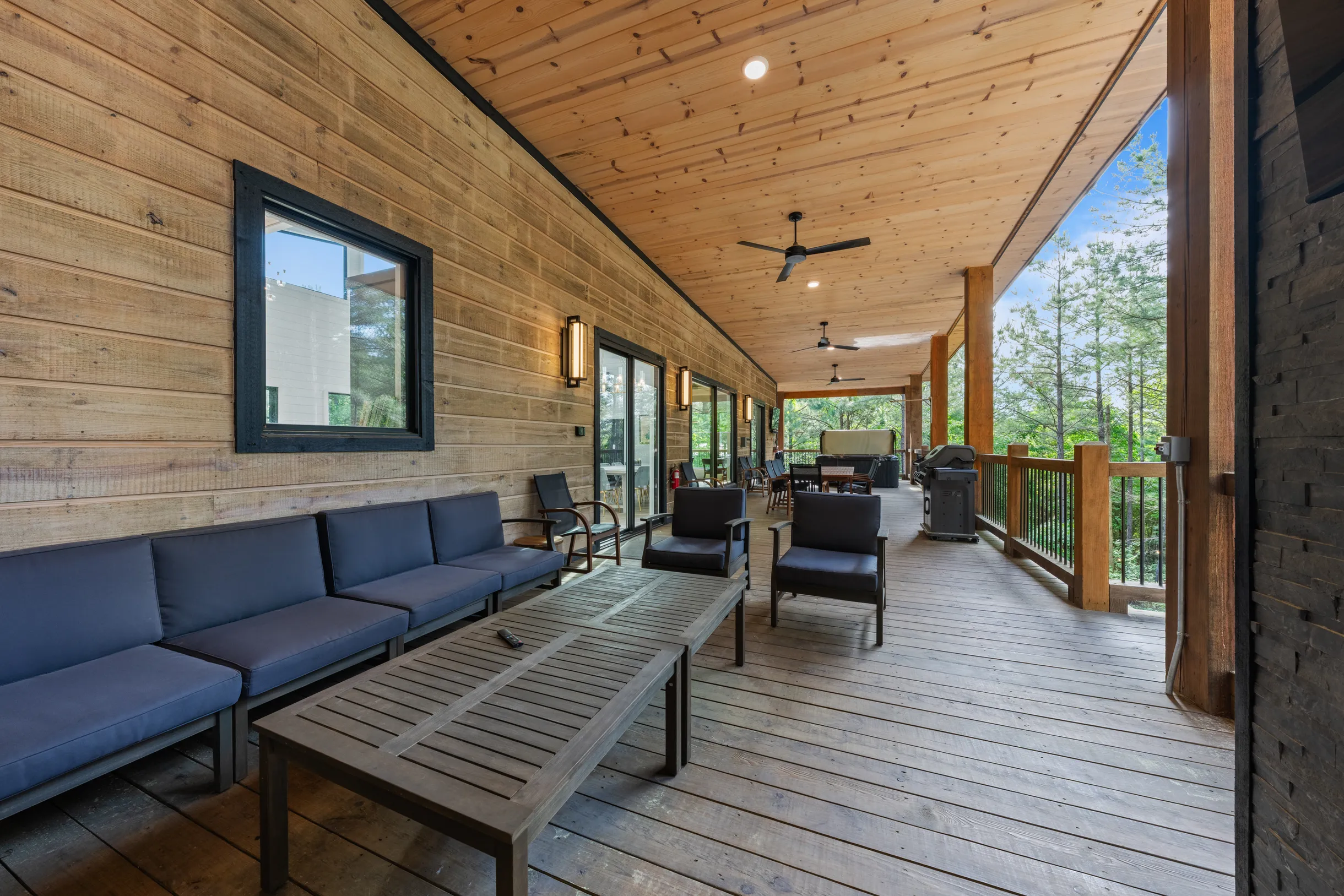 Wander Broken Bow Glow #132