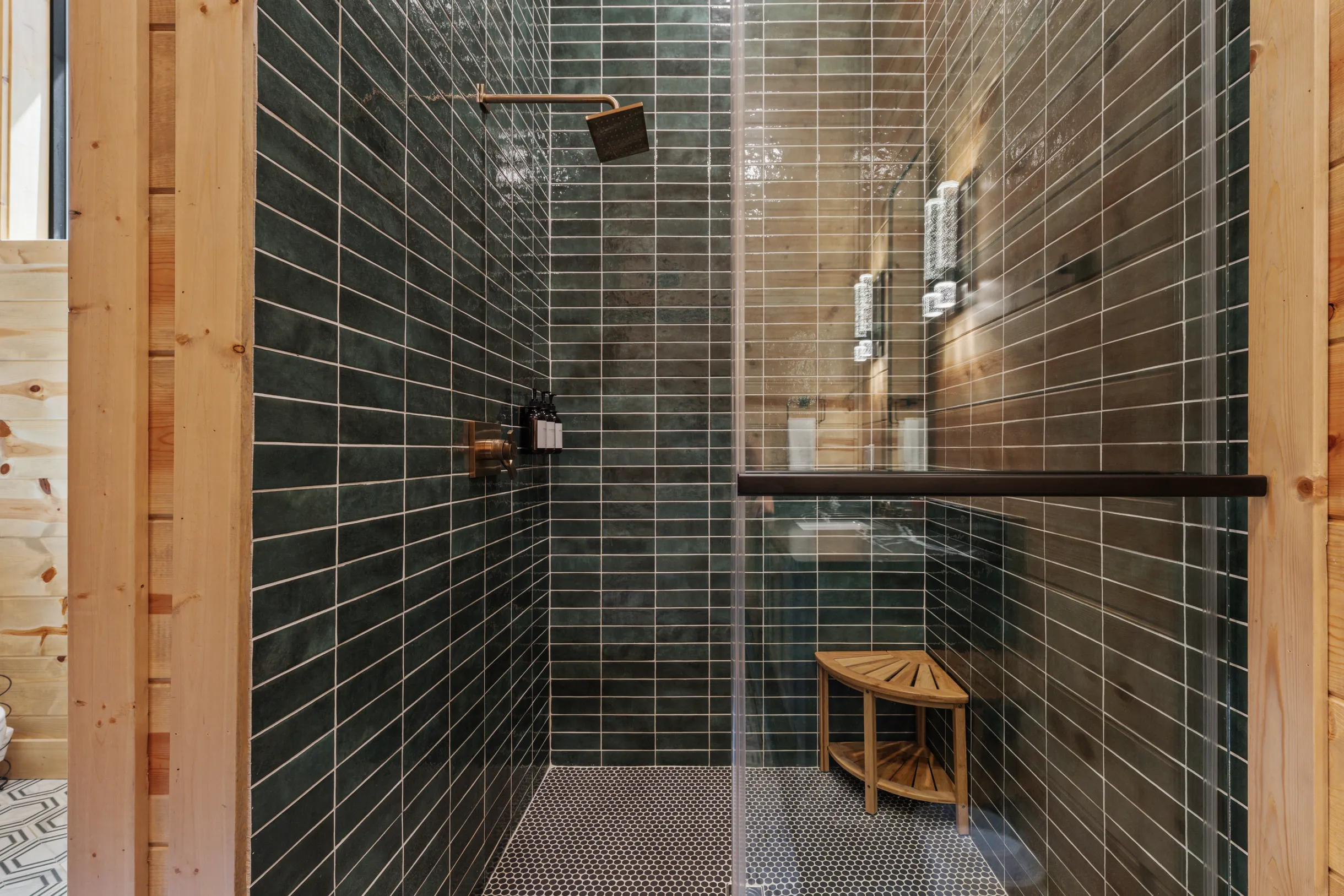 Wander Broken Bow Zephyr #70