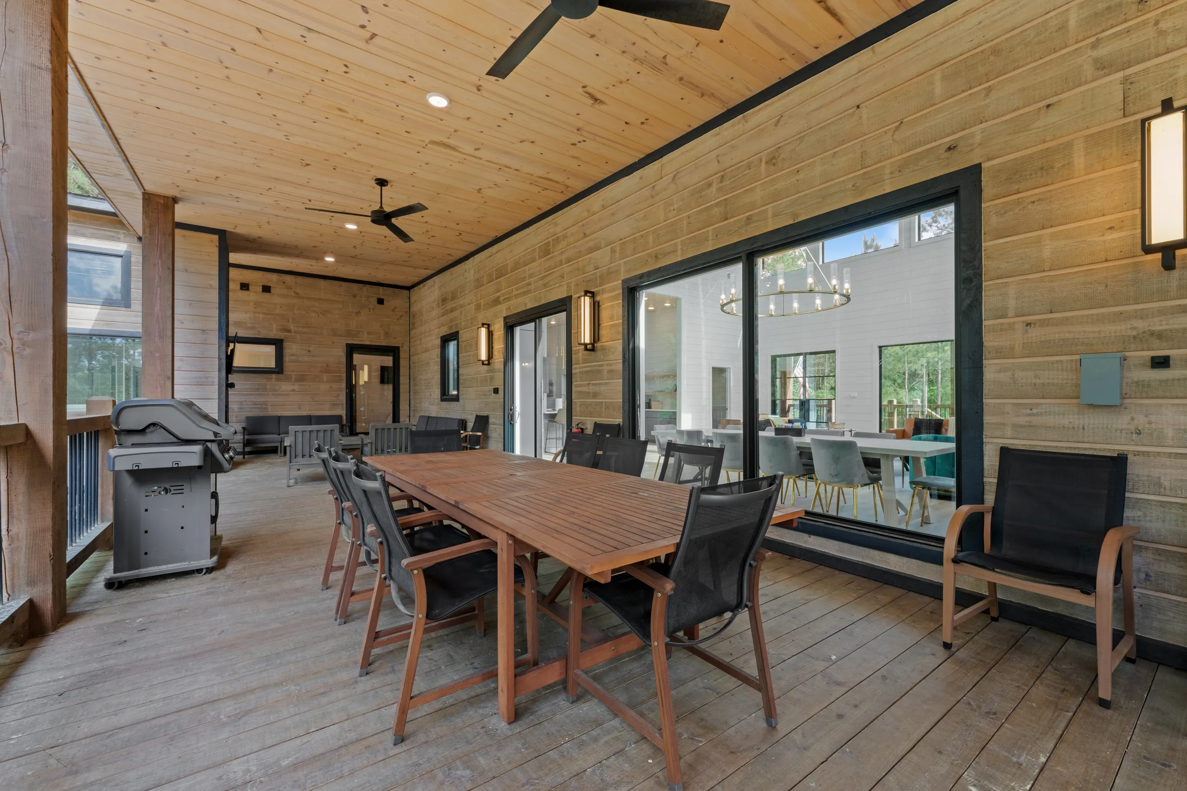 Wander Broken Bow Glow #138