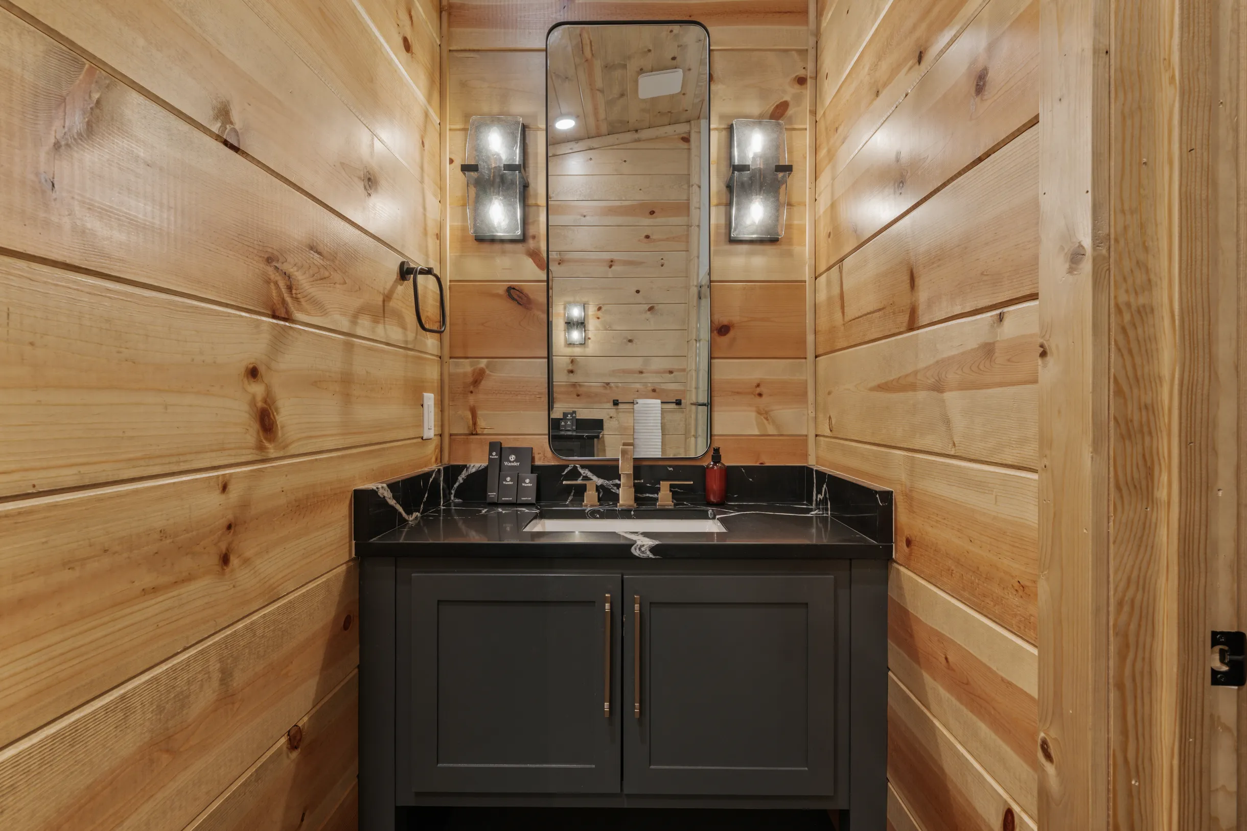 Wander Broken Bow Zephyr #85