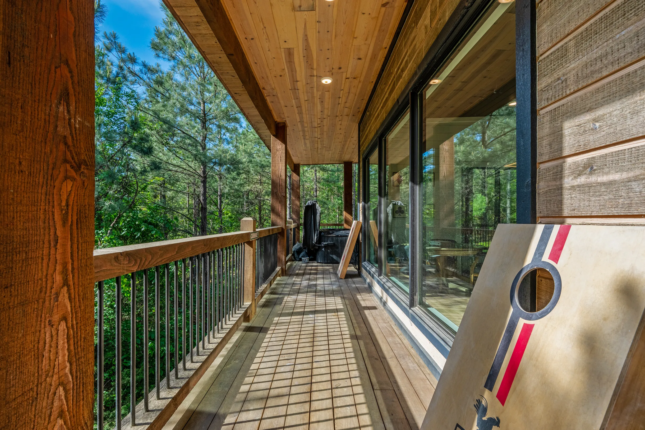 Wander Broken Bow Glow #100