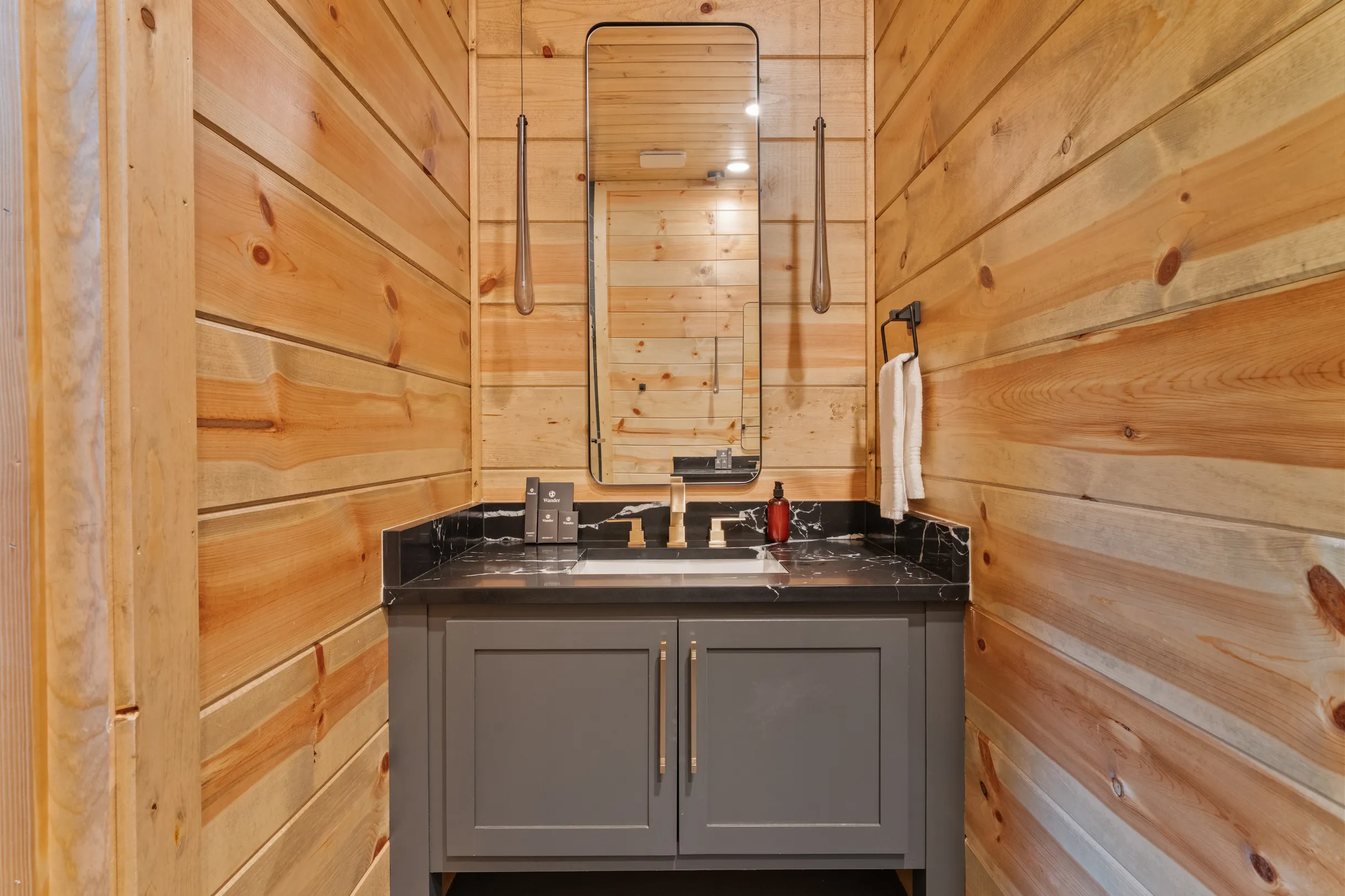 Wander Broken Bow Zephyr #38