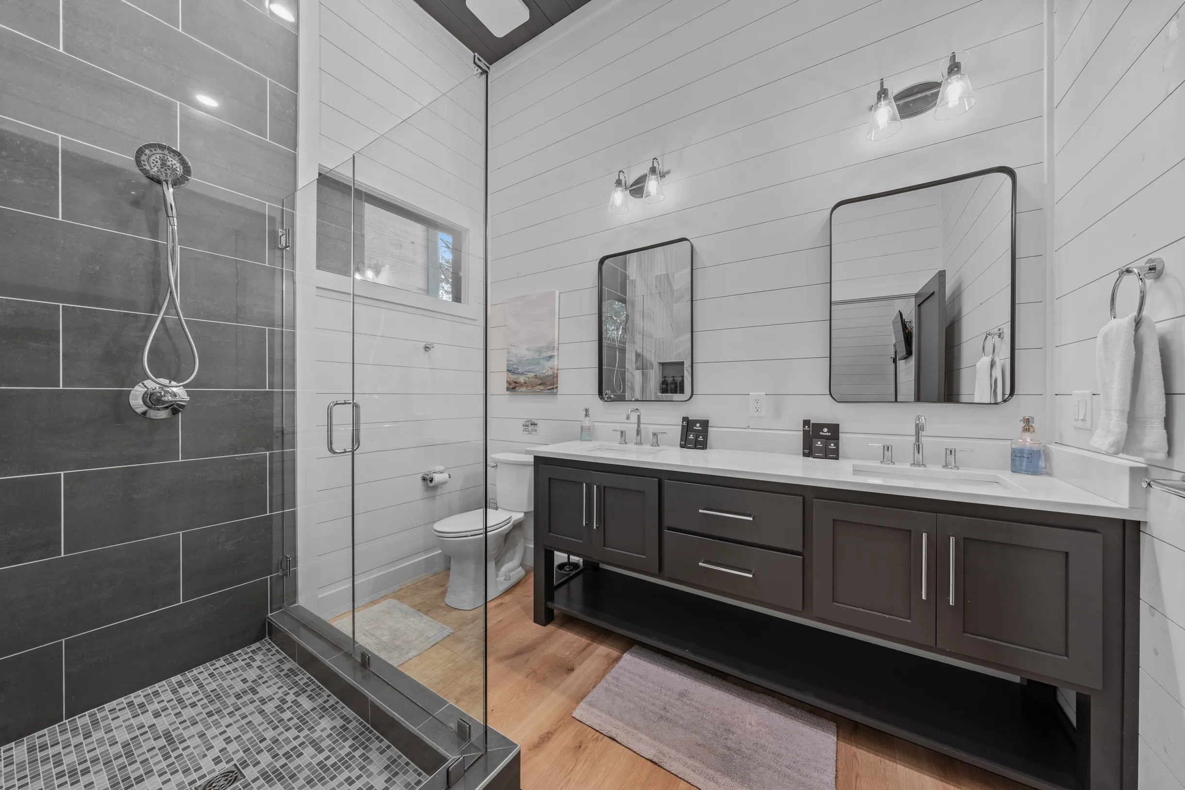 Wander Broken Bow Glow #15