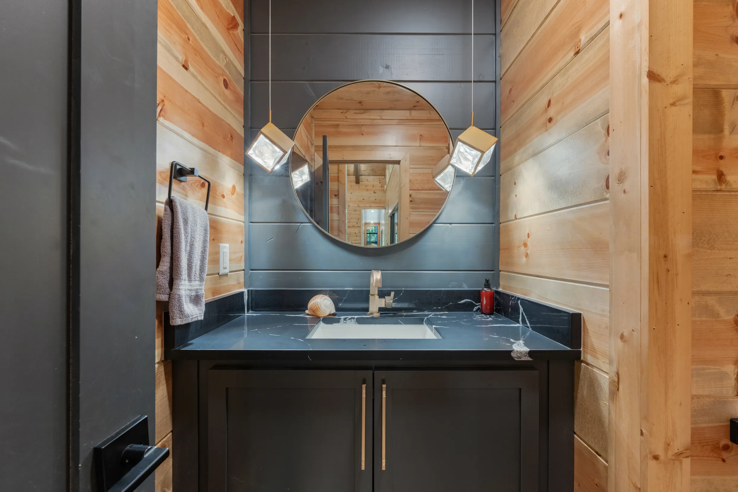 Wander Broken Bow Zephyr #20