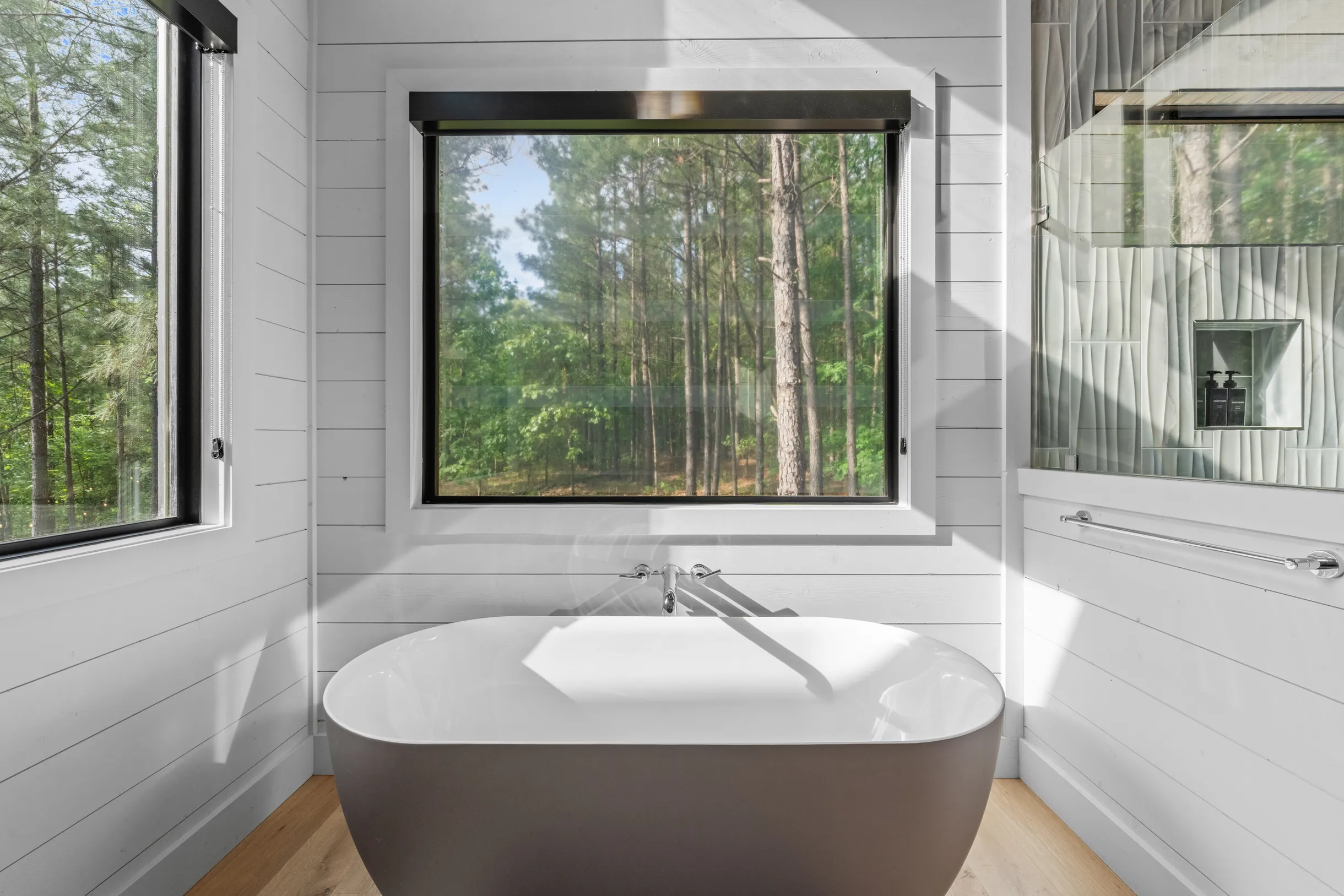 Wander Broken Bow Glow #42