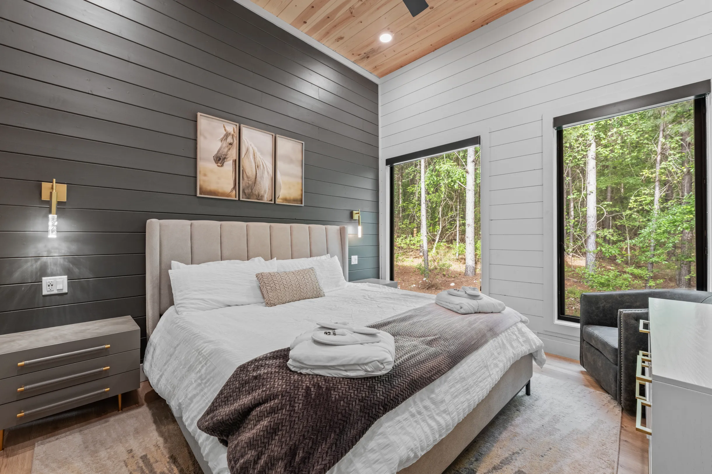 Wander Broken Bow Glow #21