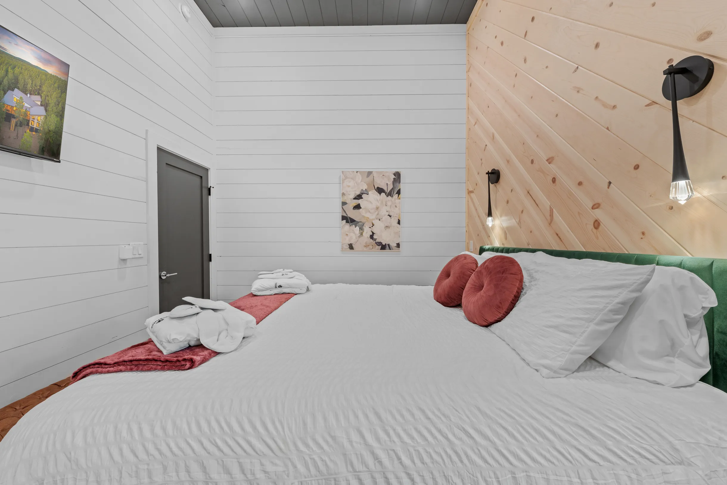 Wander Broken Bow Glow #45