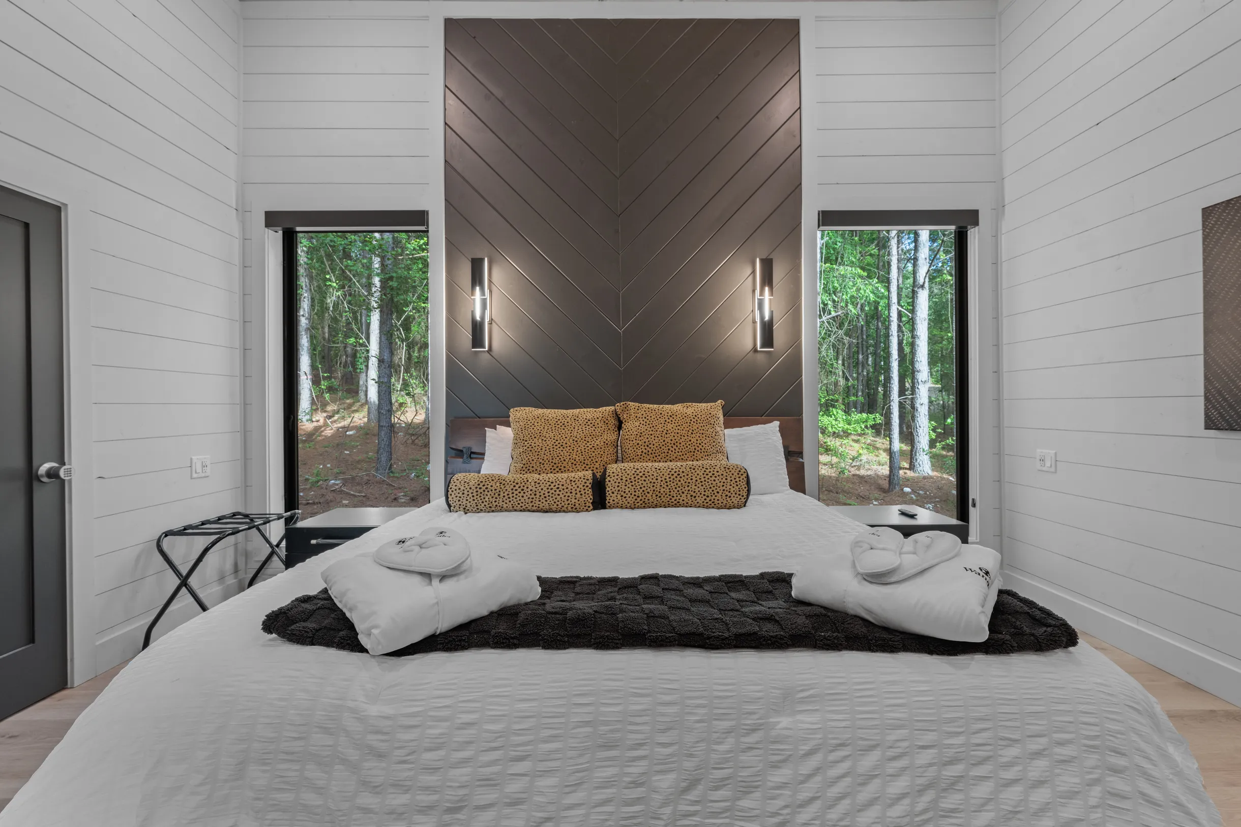 Wander Broken Bow Glow #46