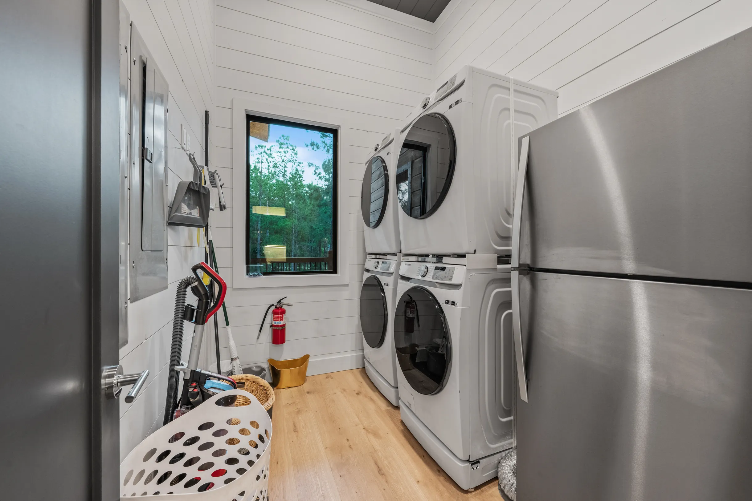 Wander Broken Bow Glow #47