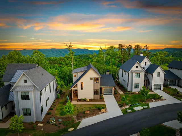 image for Wander Blowing Rock