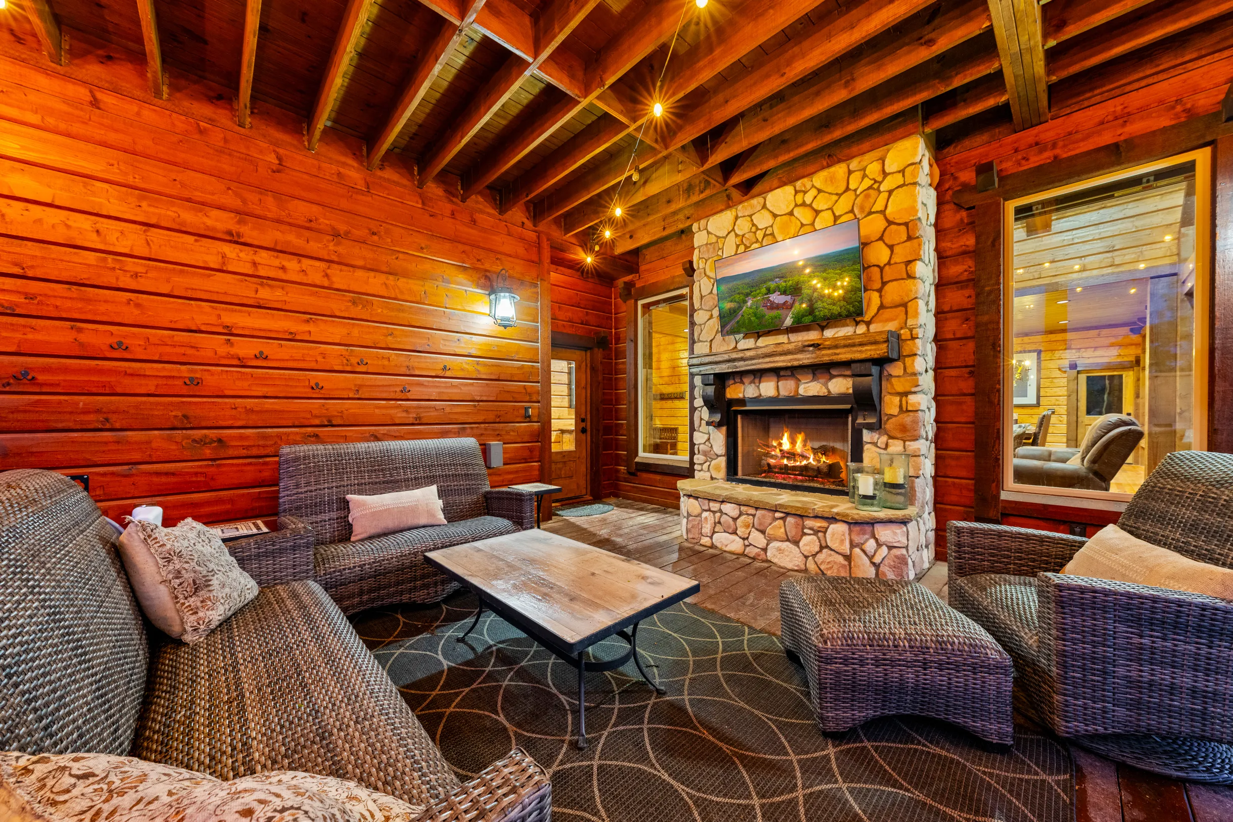 Wander Broken Bow Springs #76