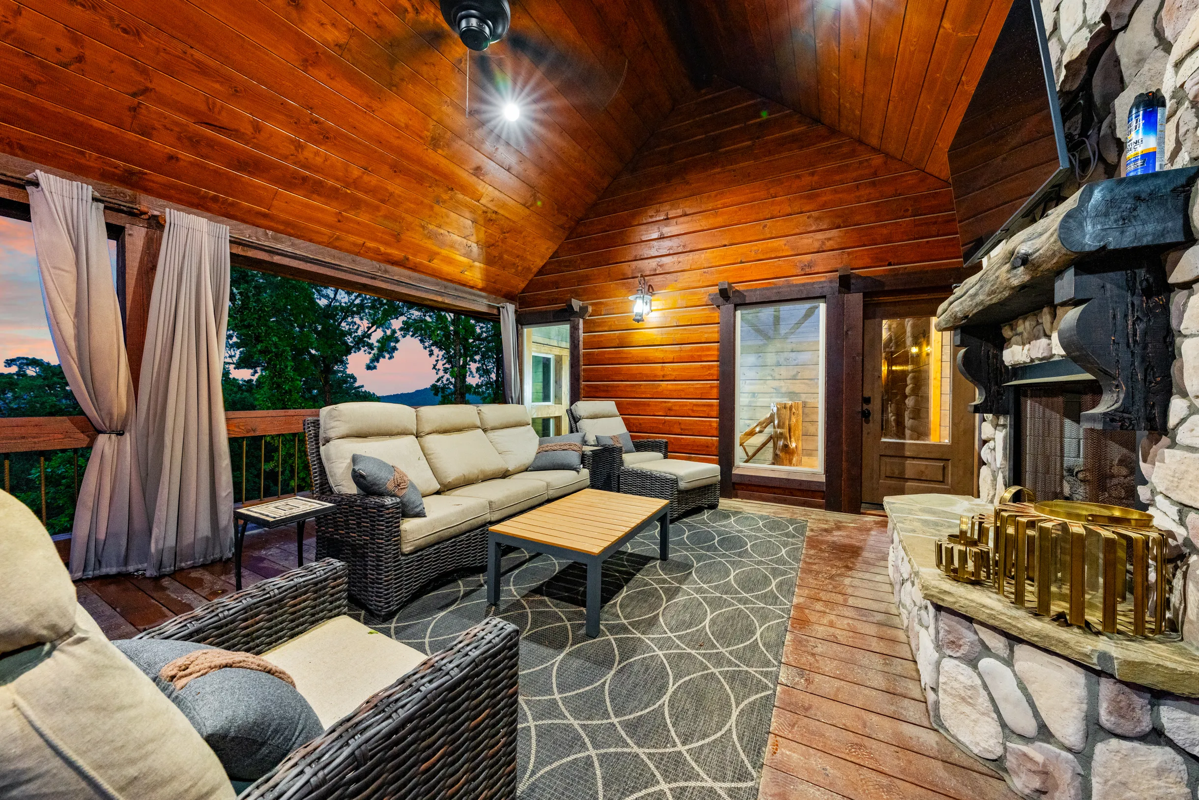 Wander Broken Bow Springs #26