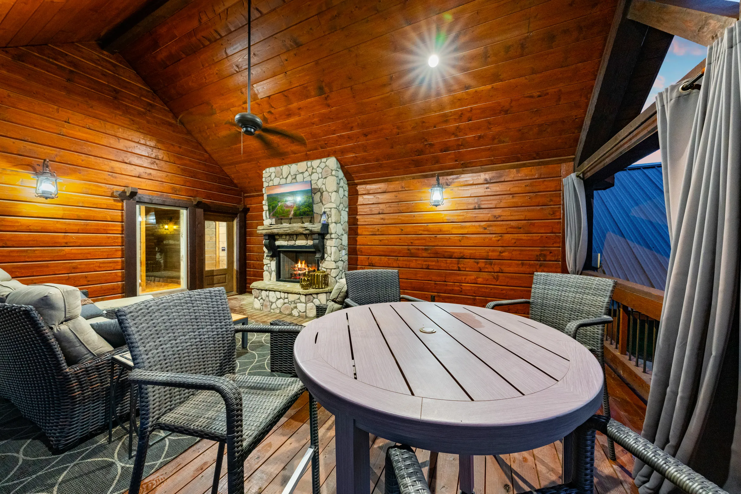 Wander Broken Bow Springs #62