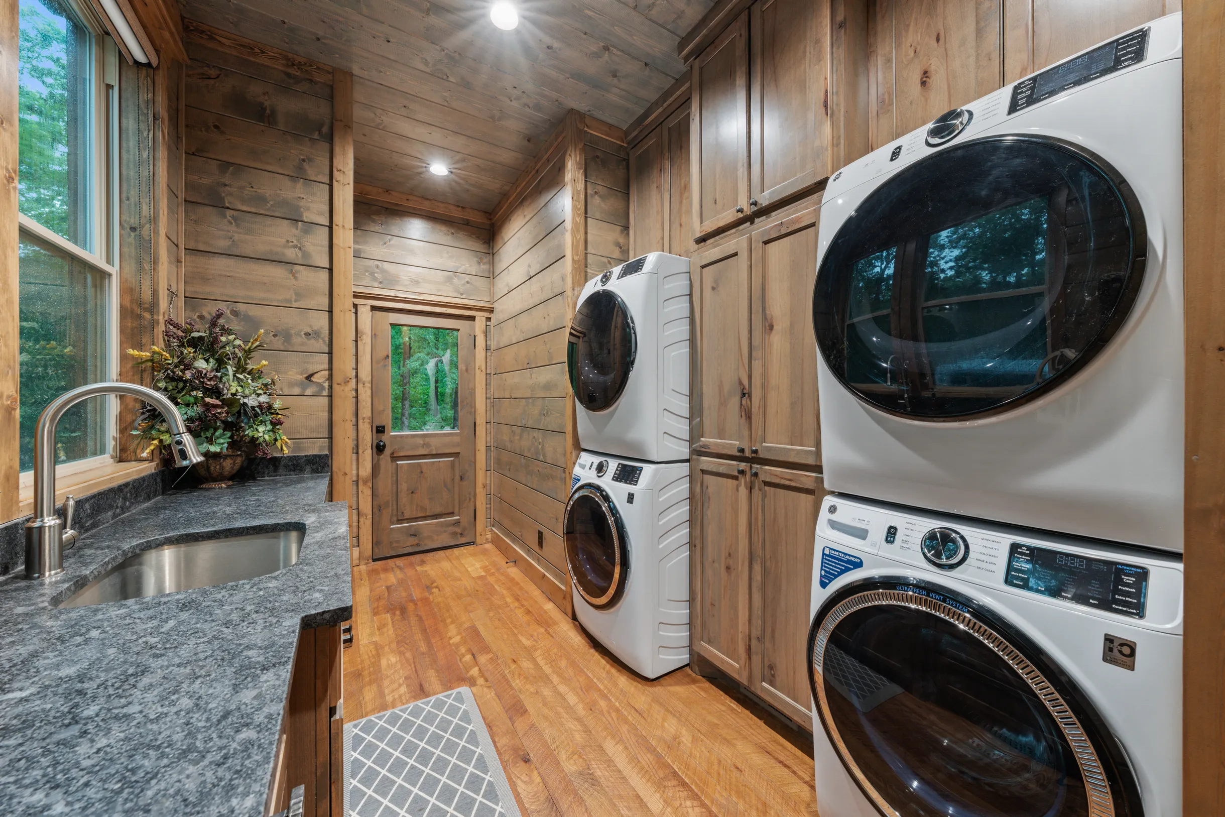 Wander Broken Bow Springs #28