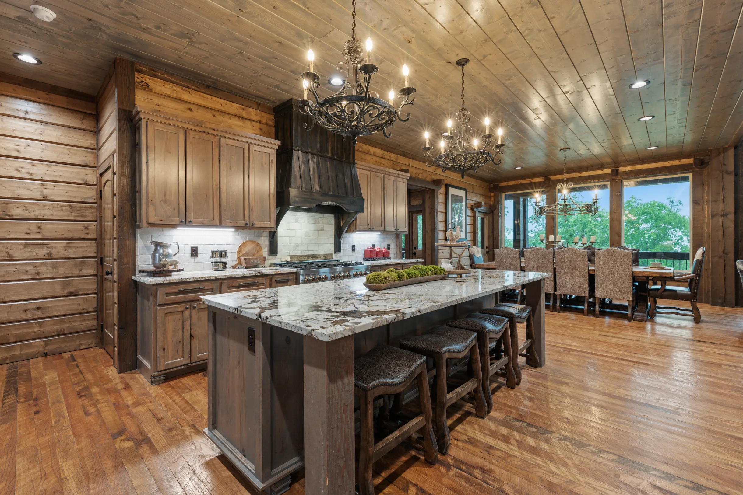 Wander Broken Bow Springs #115