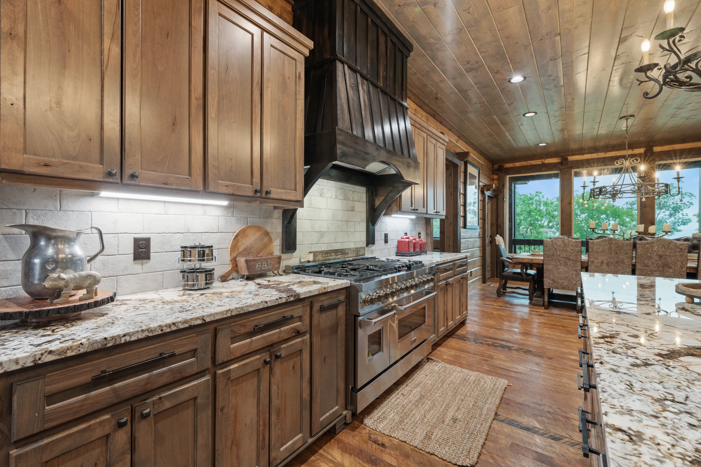 Wander Broken Bow Springs #112