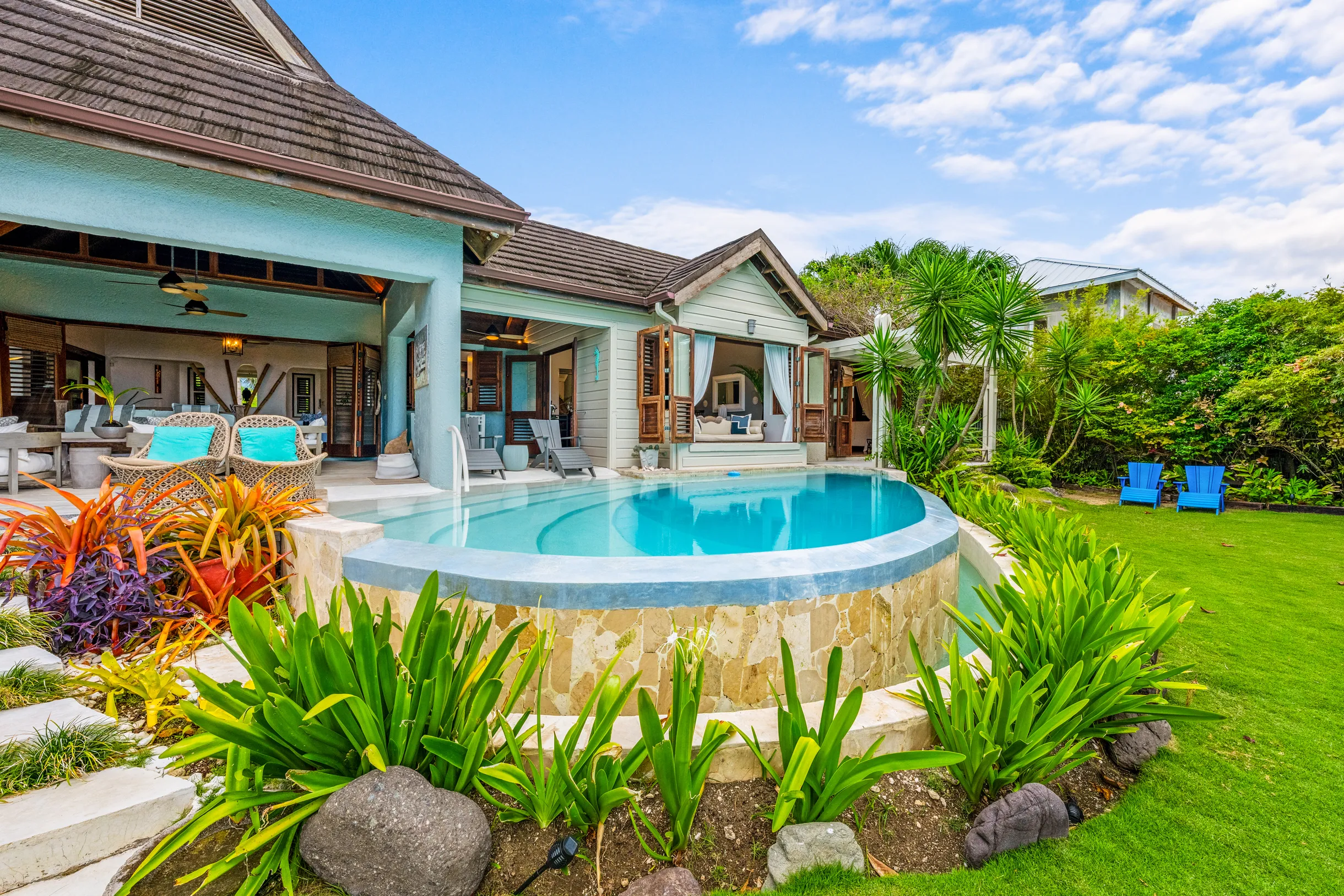 Wander Saint Ann Cove #82